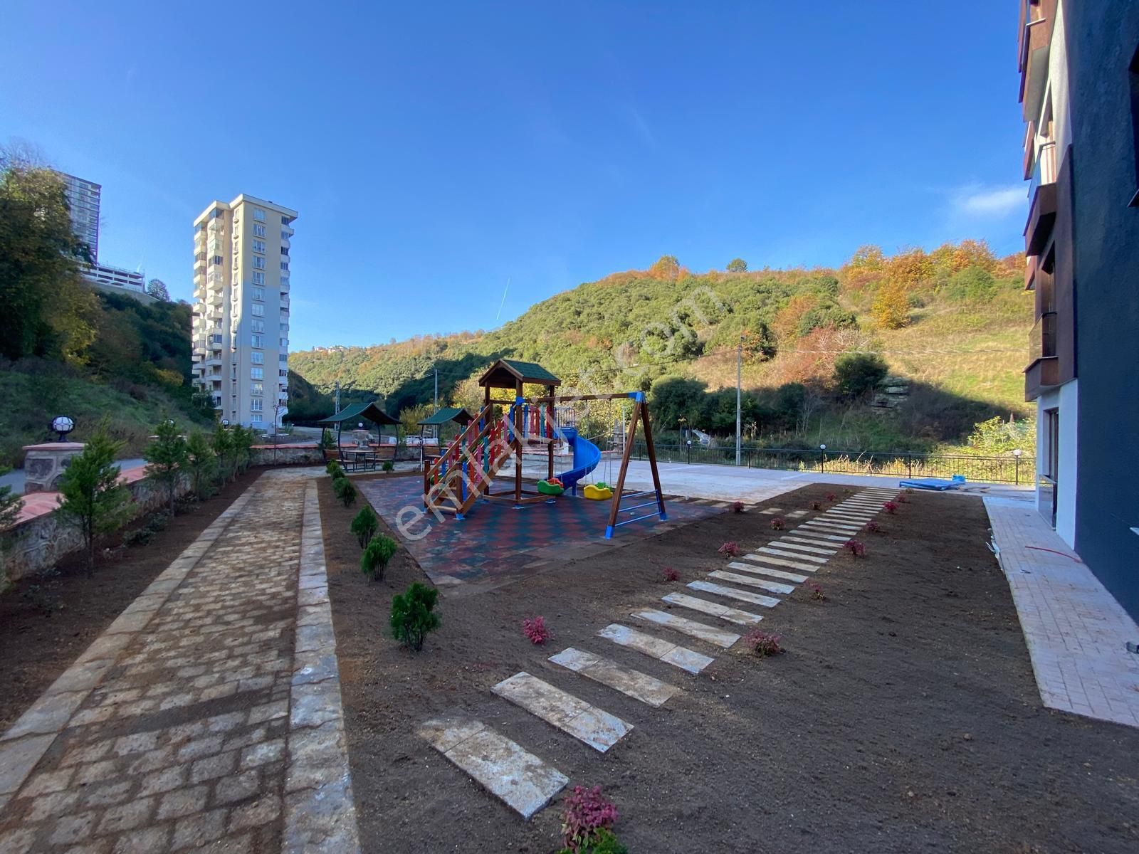 Trabzon Kaşüstü'nde Satılık 4+1 Sıfır Daire - Görsel 11