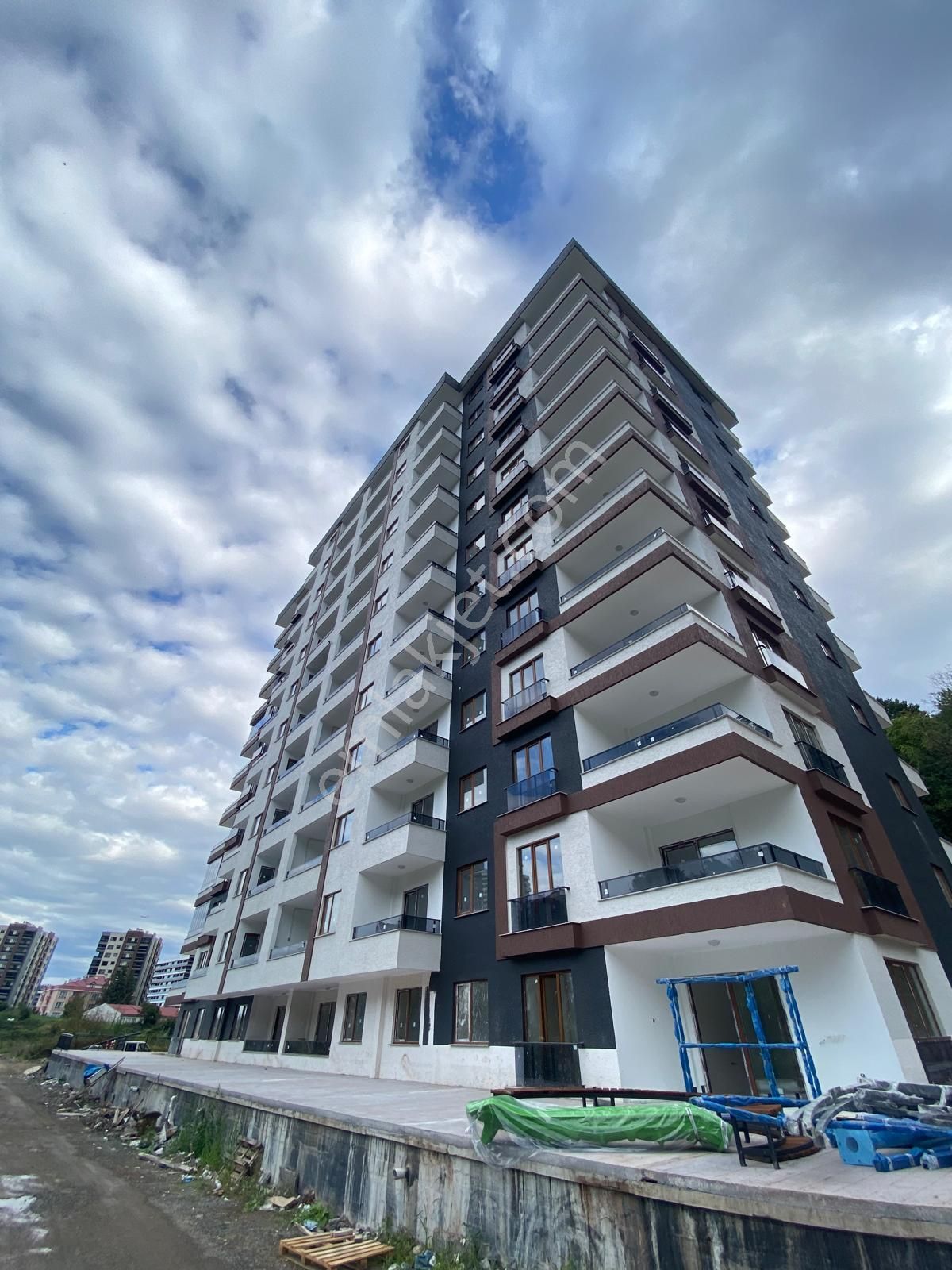 Trabzon Kaşüstü'nde Satılık 4+1 Sıfır Daire - Görsel 10