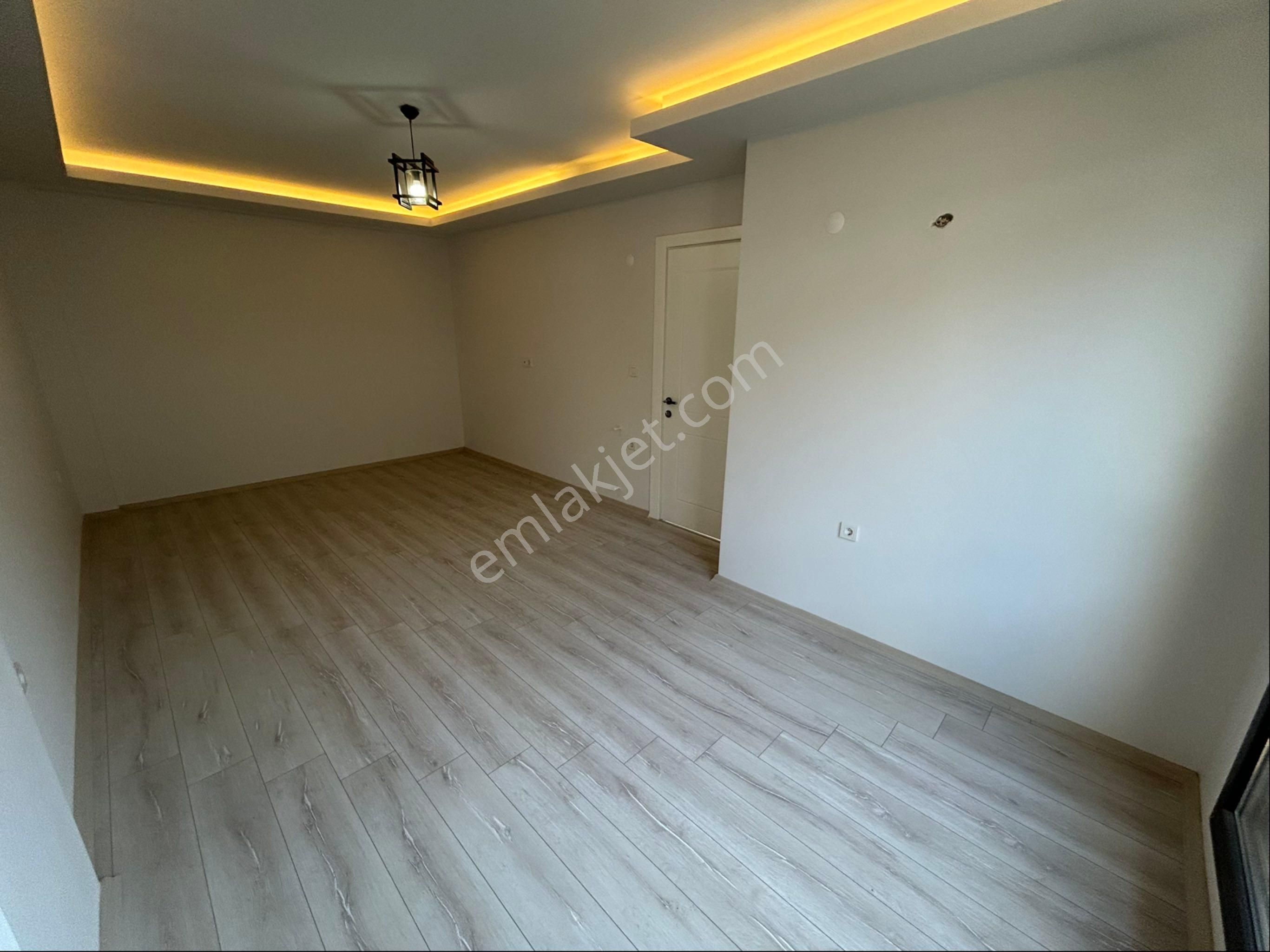 Didimde Havuzlu Sitede 4+1 Köşe Villa - Görsel 27