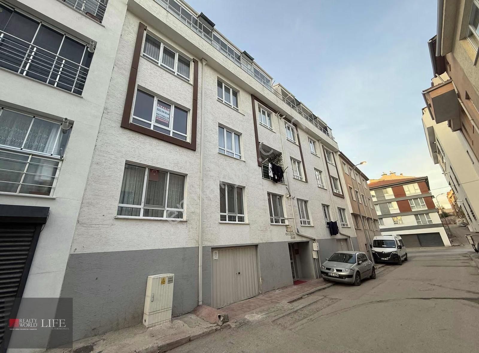 Rw Lıfe // Gültepe Mah. 110 M2 Ara Kat 2+1 Kiralık Daire - Görsel 11