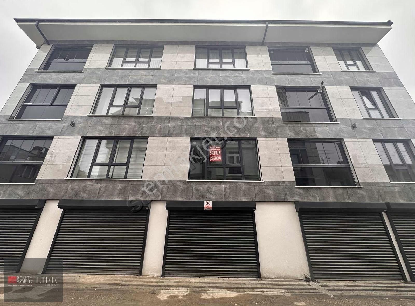 Rw Lıfe // Şirintepe Mah Bursa Cad Yakını Özel Garajlı Lüks 3+1