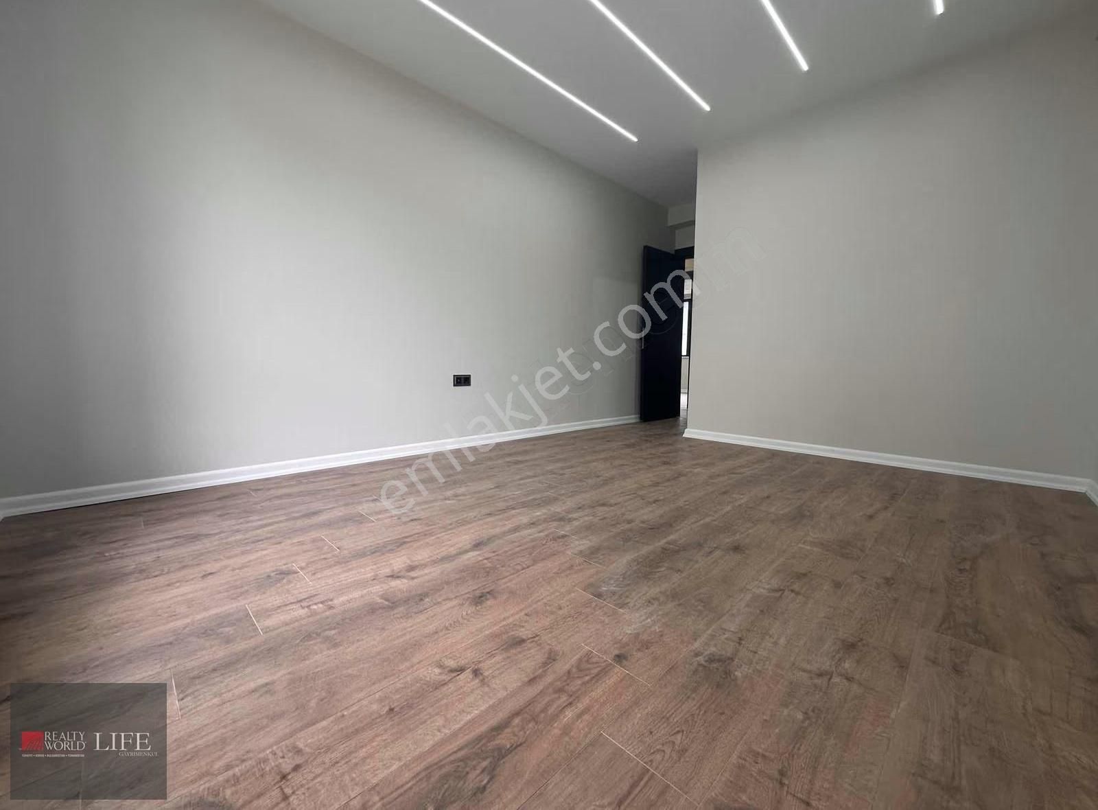 Rw Lıfe // Şirintepe Mah Bursa Cad Yakını Özel Garajlı Lüks 3+1 - Görsel 4