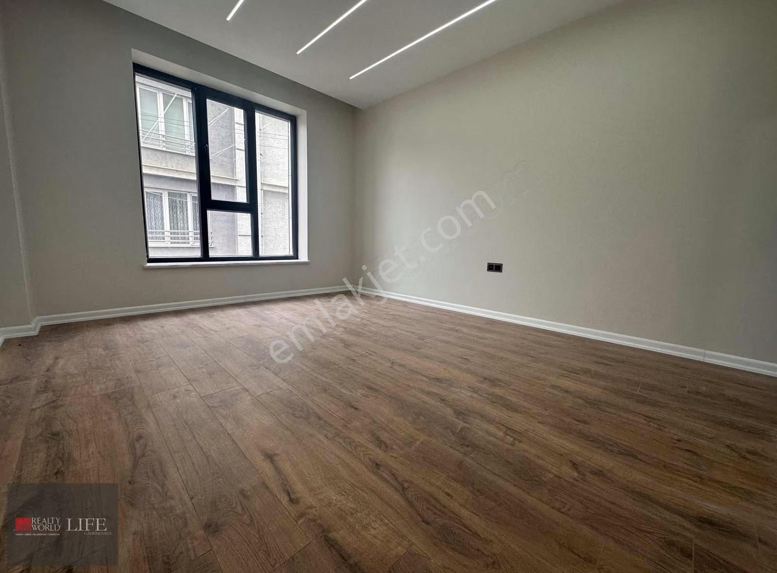 Rw Lıfe // Şirintepe Mah Bursa Cad Yakını Özel Garajlı Lüks 3+1 - Görsel 8