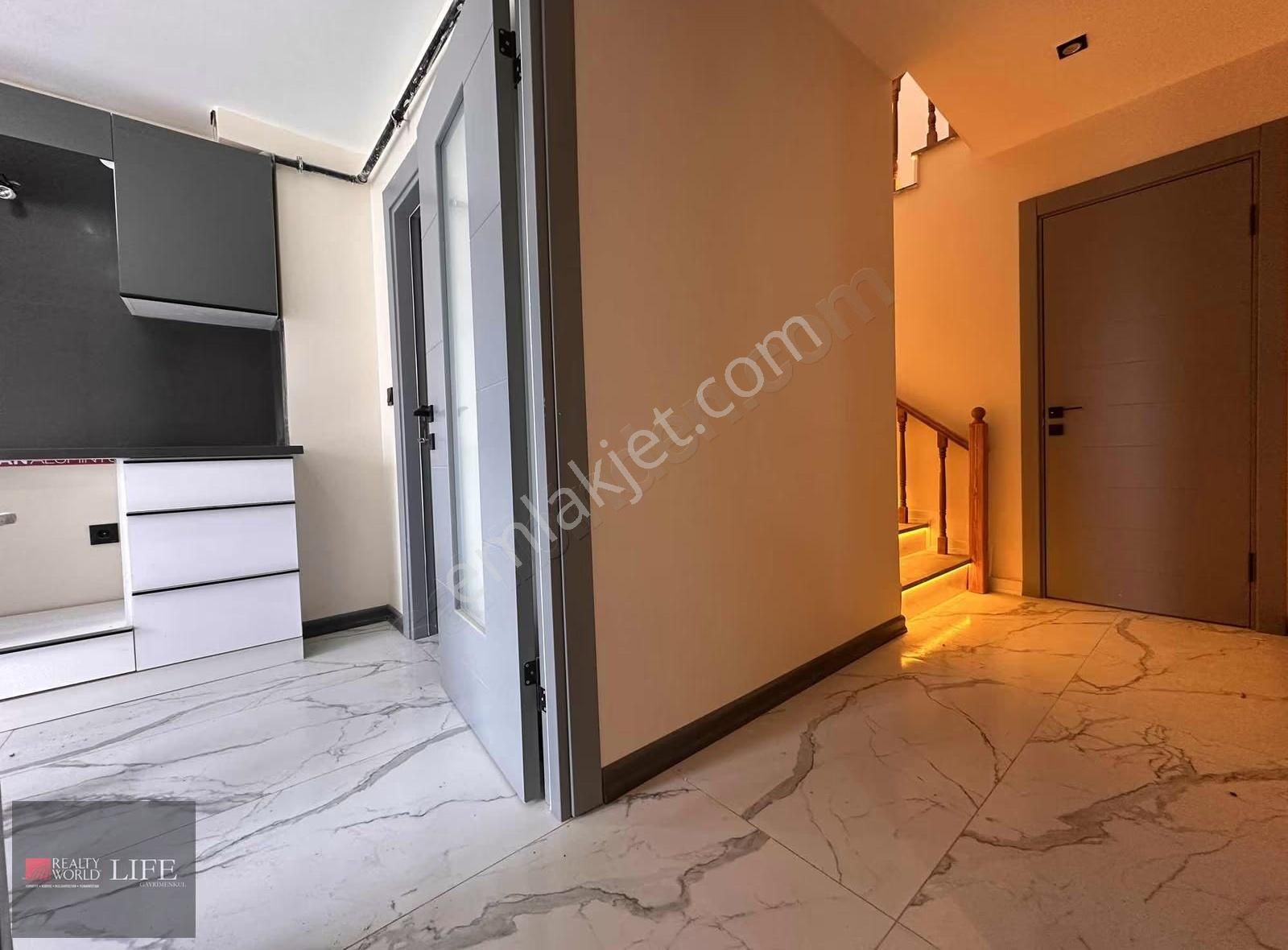 Rw Lıfe // Çamlıca Mahallesi Satılık 4+1 Lüks Dubleks Daire - Görsel 12