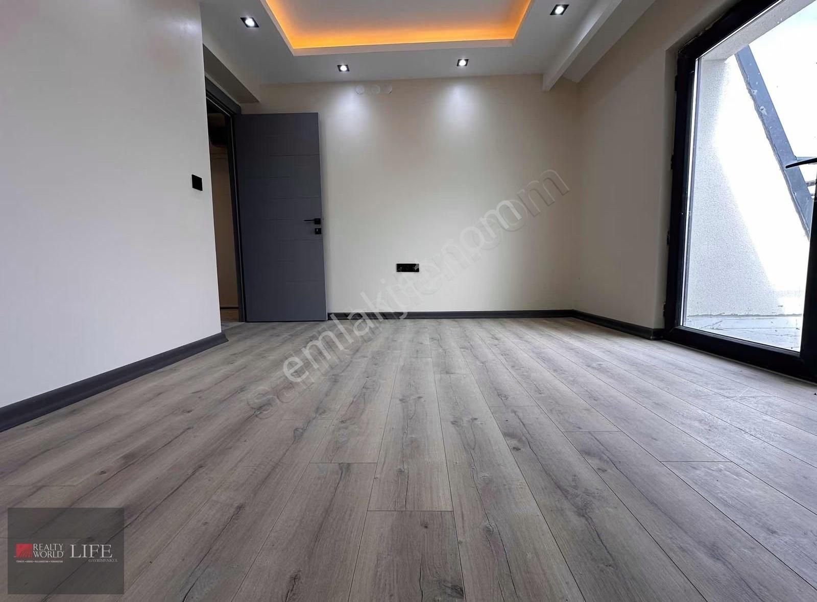 Rw Lıfe // Çamlıca Mahallesi Satılık 4+1 Lüks Dubleks Daire - Görsel 26