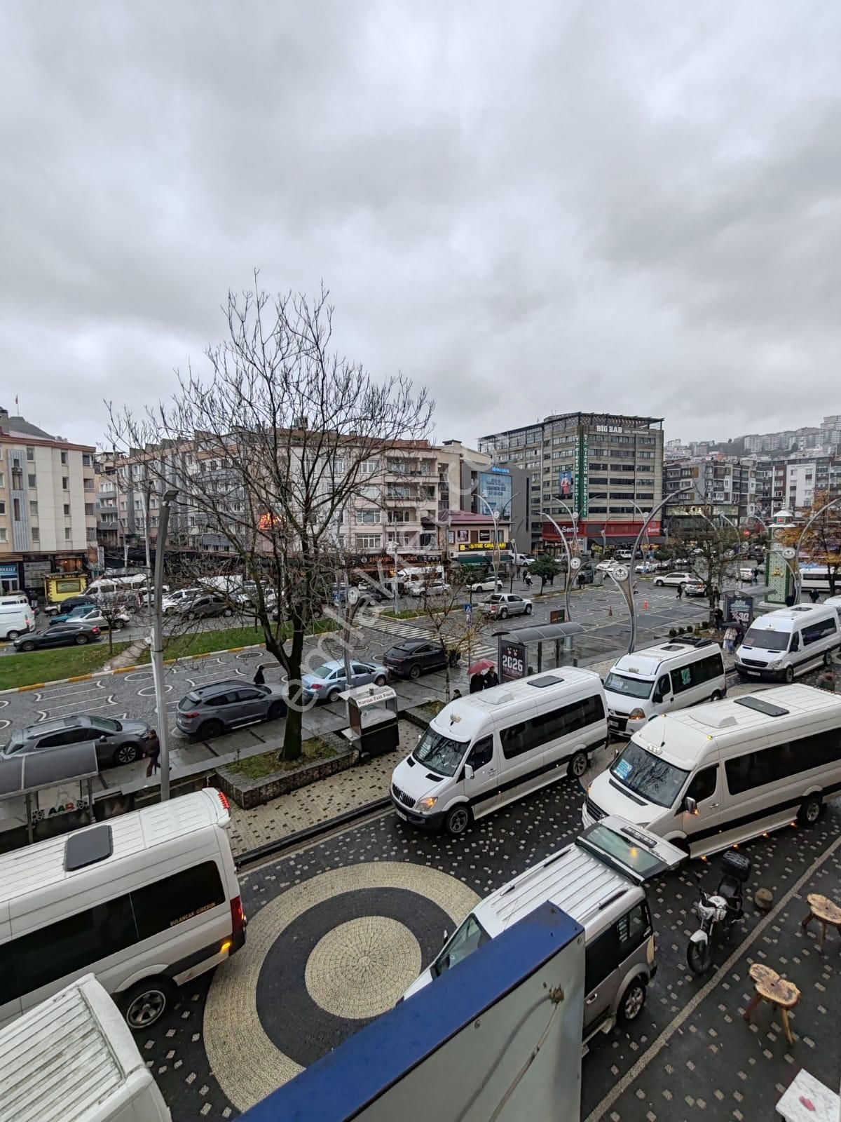Giresun Merkez Meydan'da 30m2 Kiralık Eşyalı Ofisler - Görsel 2