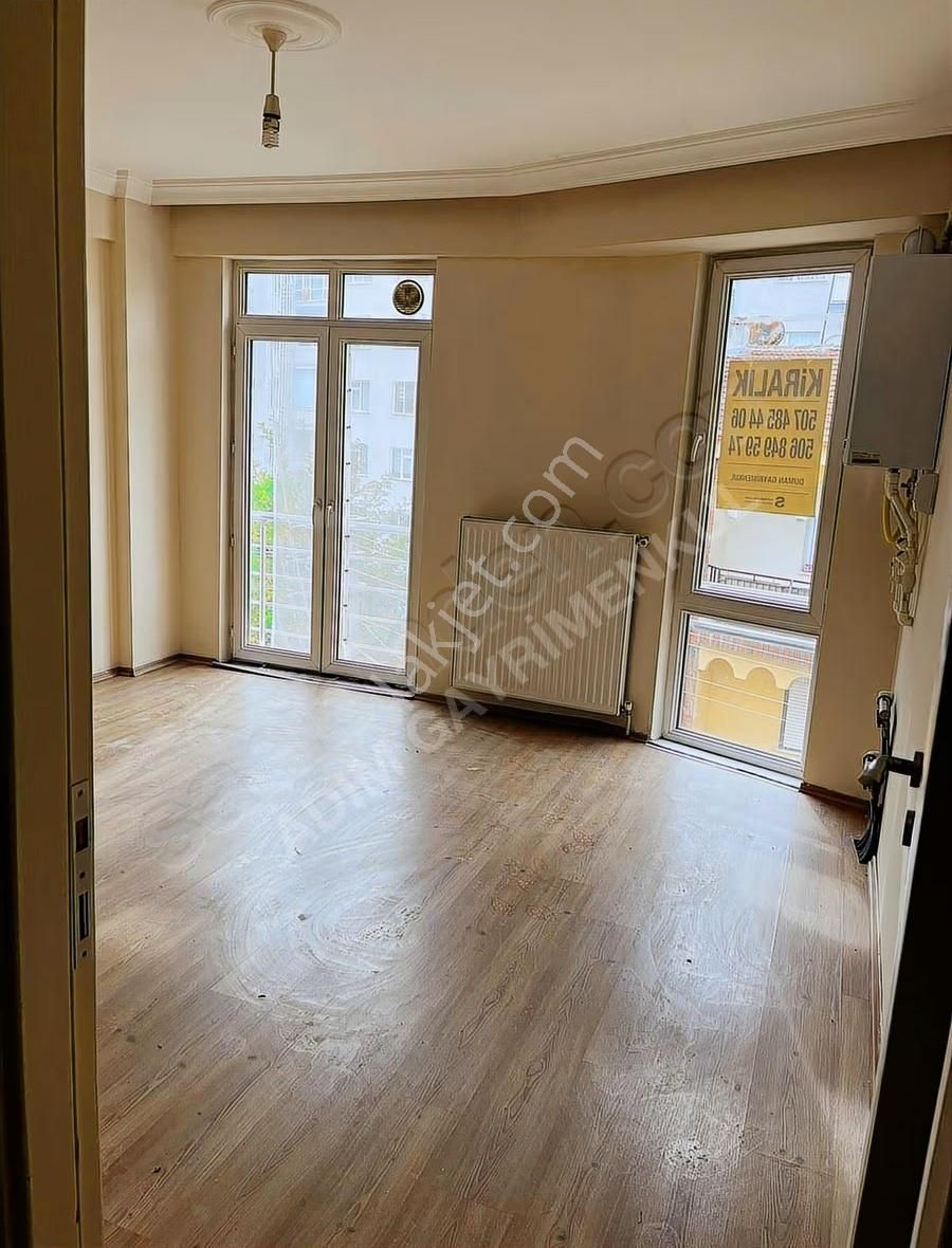 Adım Gayrimenkul/hayrime Mh Sakarya Cd Yakını 55m2 1+1