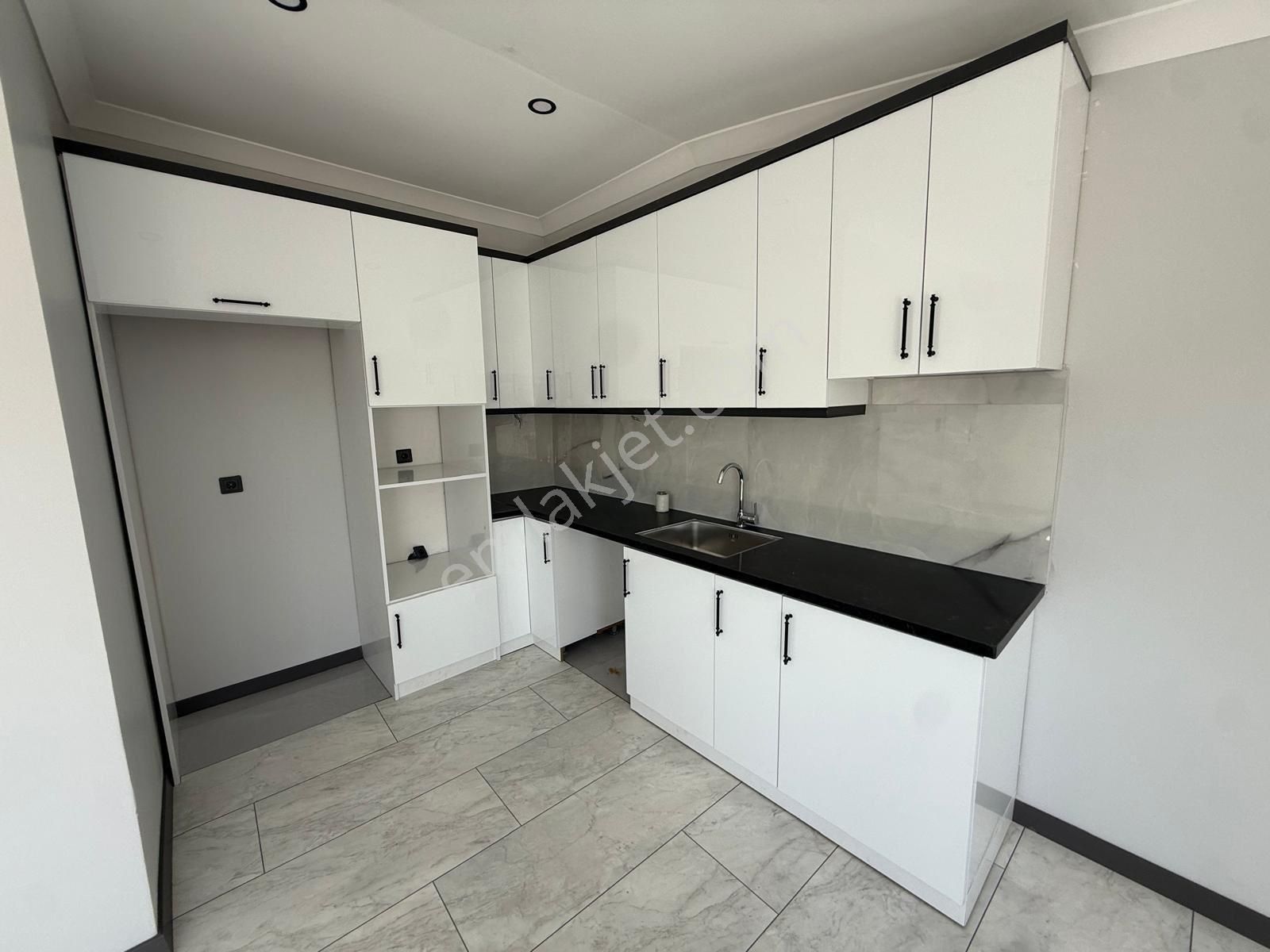 Efeler’de 3+1, Sıfır , Ayrı Mutfak Dublex - Görsel 4