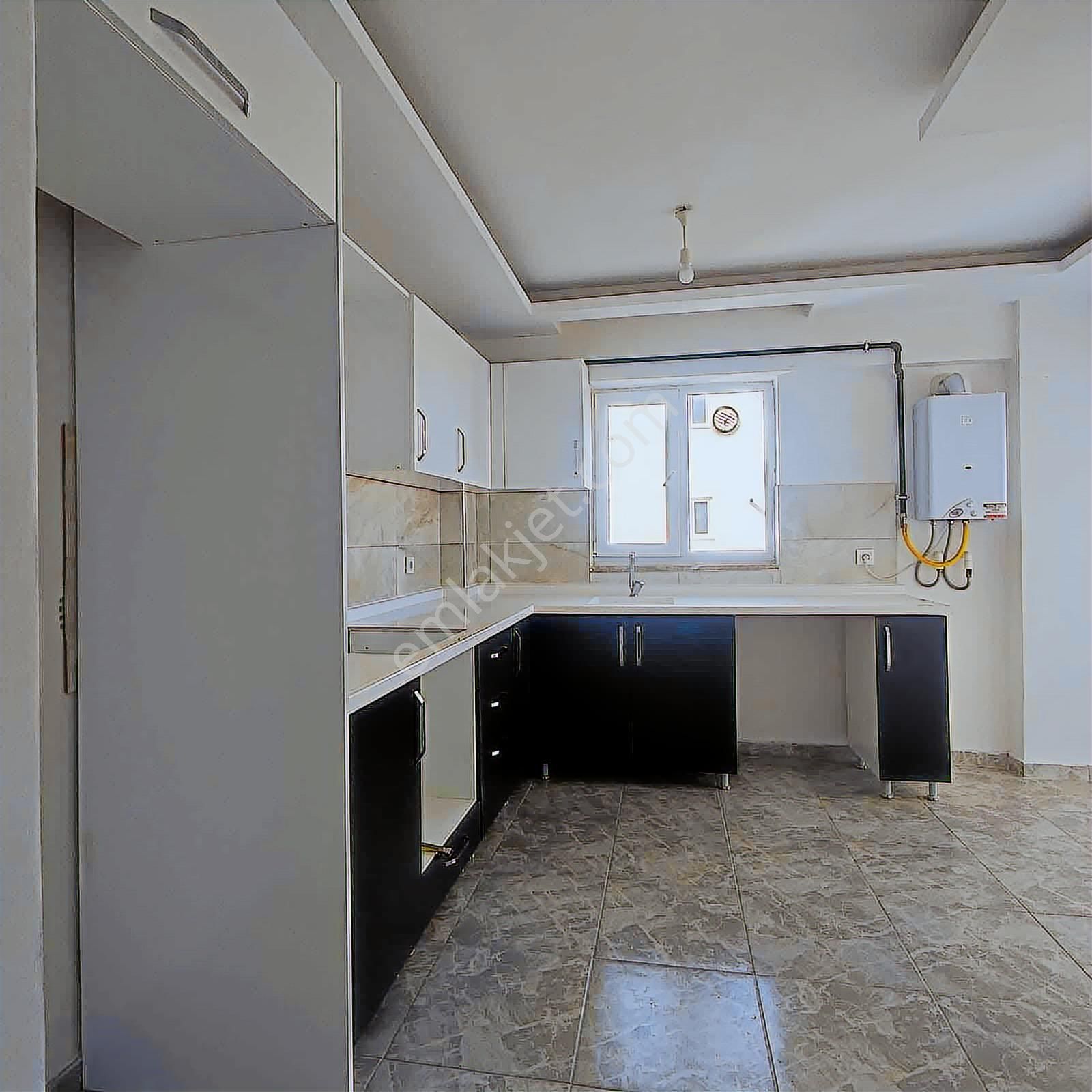 Erkilet 3+1 Kiralık Daire - Görsel 13