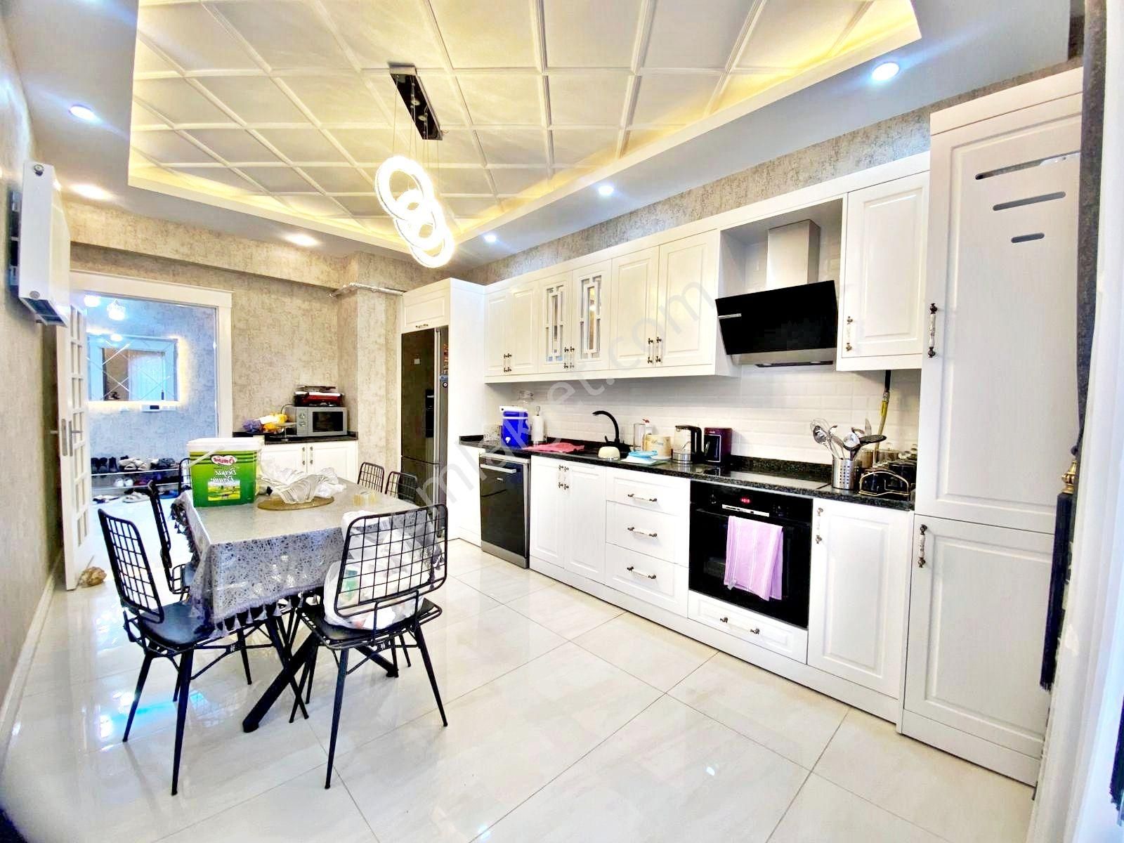 Fıstıklık'ta Bir Bakayım Diye Gel Evi Alıp Çık Denilecek Daire