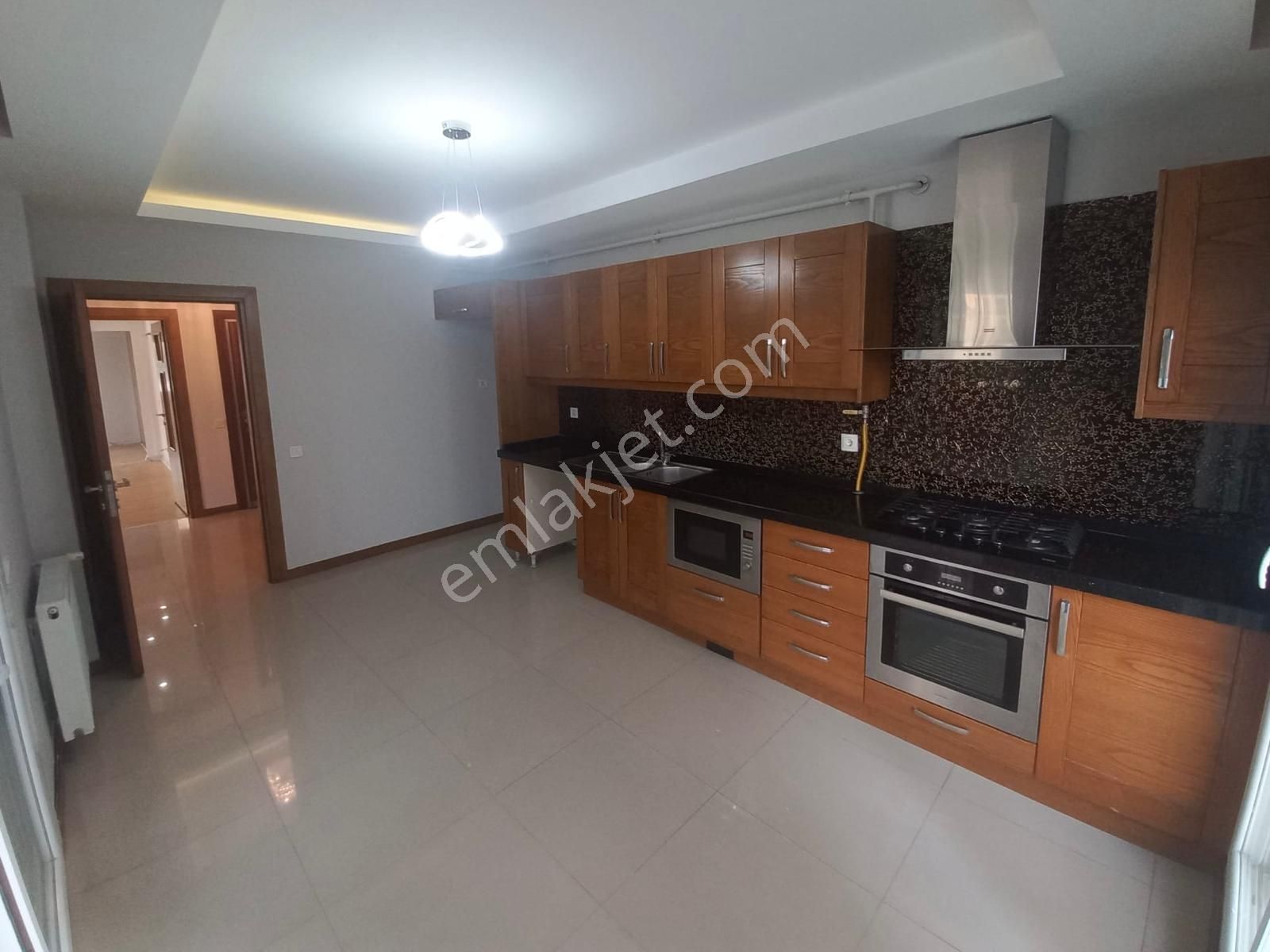 İz'den Pınar Mahallesi'nin En Gözde Konumun'da 4+1 Daire