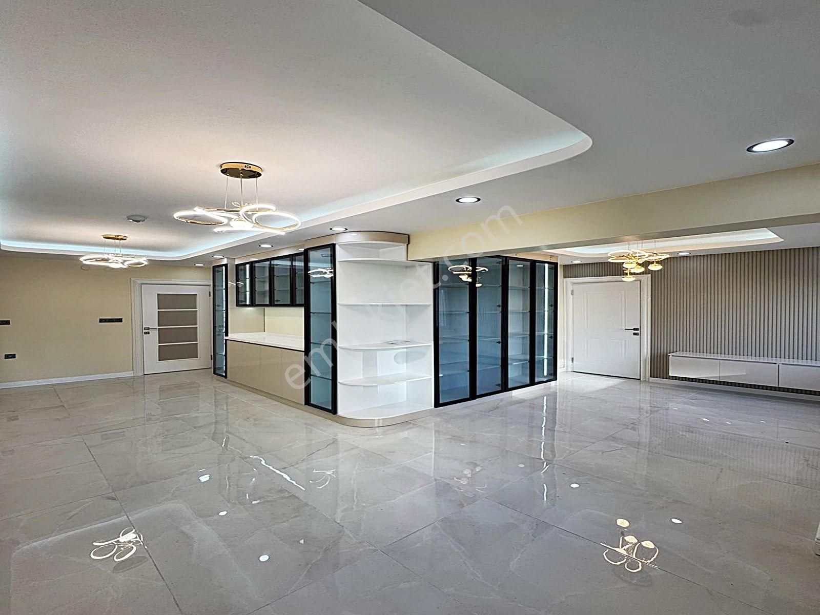 Cadde34 Yapı'dan West Marinaya Komşu Site İçerisinde Full Dekorlu Devasa M2 De Satılık 3+1 Daire!! - Görsel 5