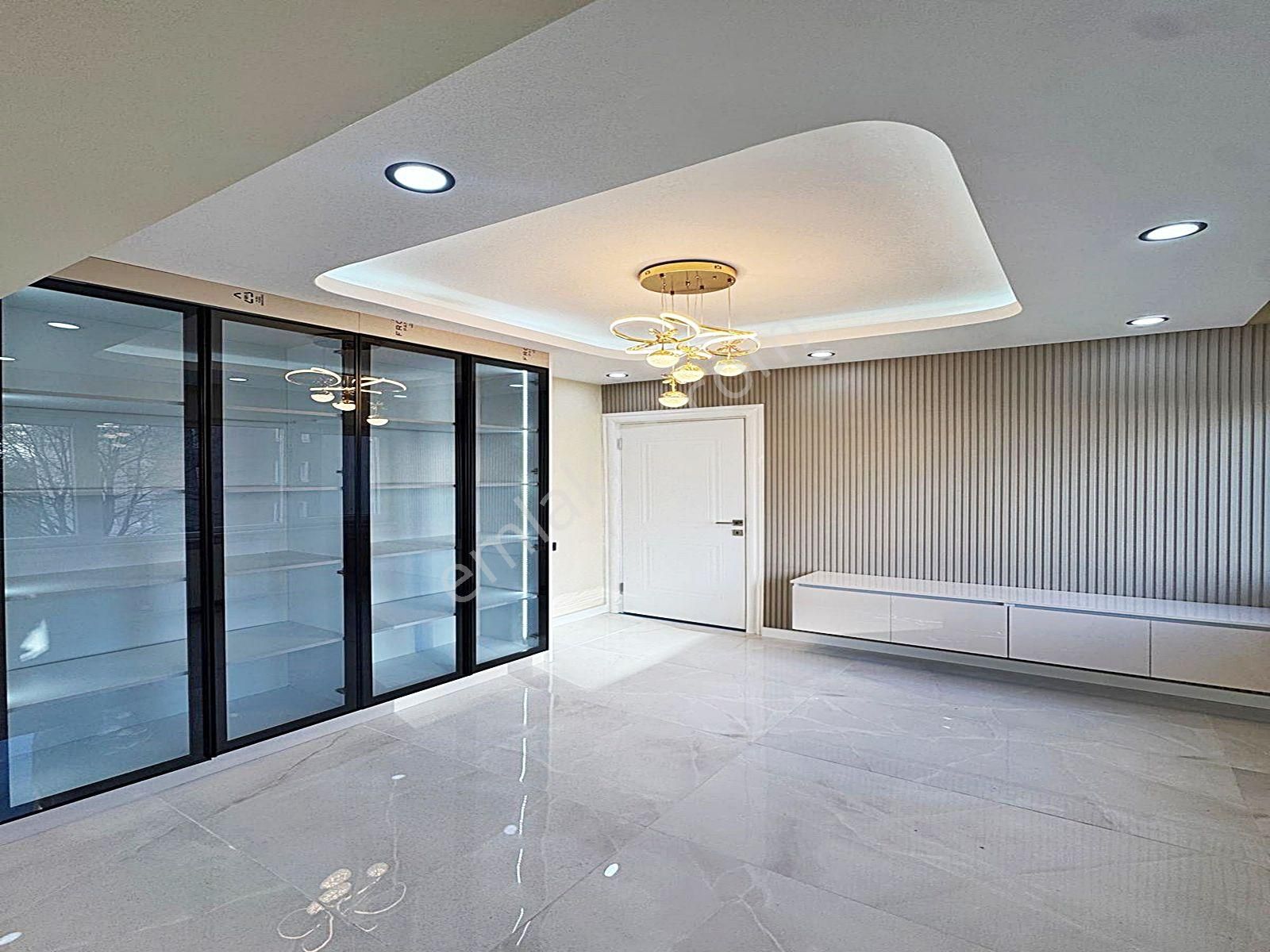 Cadde34 Yapı'dan West Marinaya Komşu Site İçerisinde Full Dekorlu Devasa M2 De Satılık 3+1 Daire!! - Görsel 7