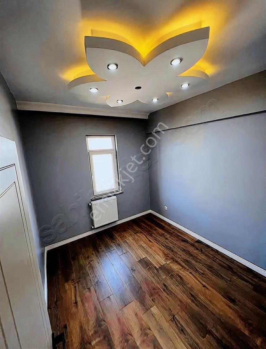 Barış Mahallesinde Metrobüse Yakın Masrafsız Daire - Görsel 14