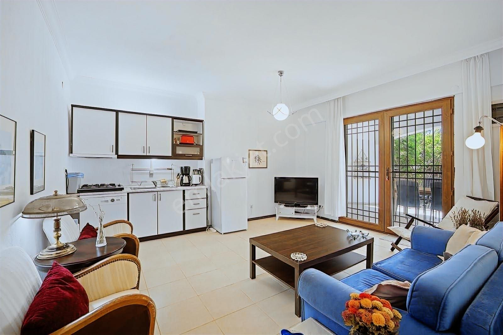 Datça Merkezde Eşyalı Geniş Bahçeli 2+1 Daire - Görsel 8