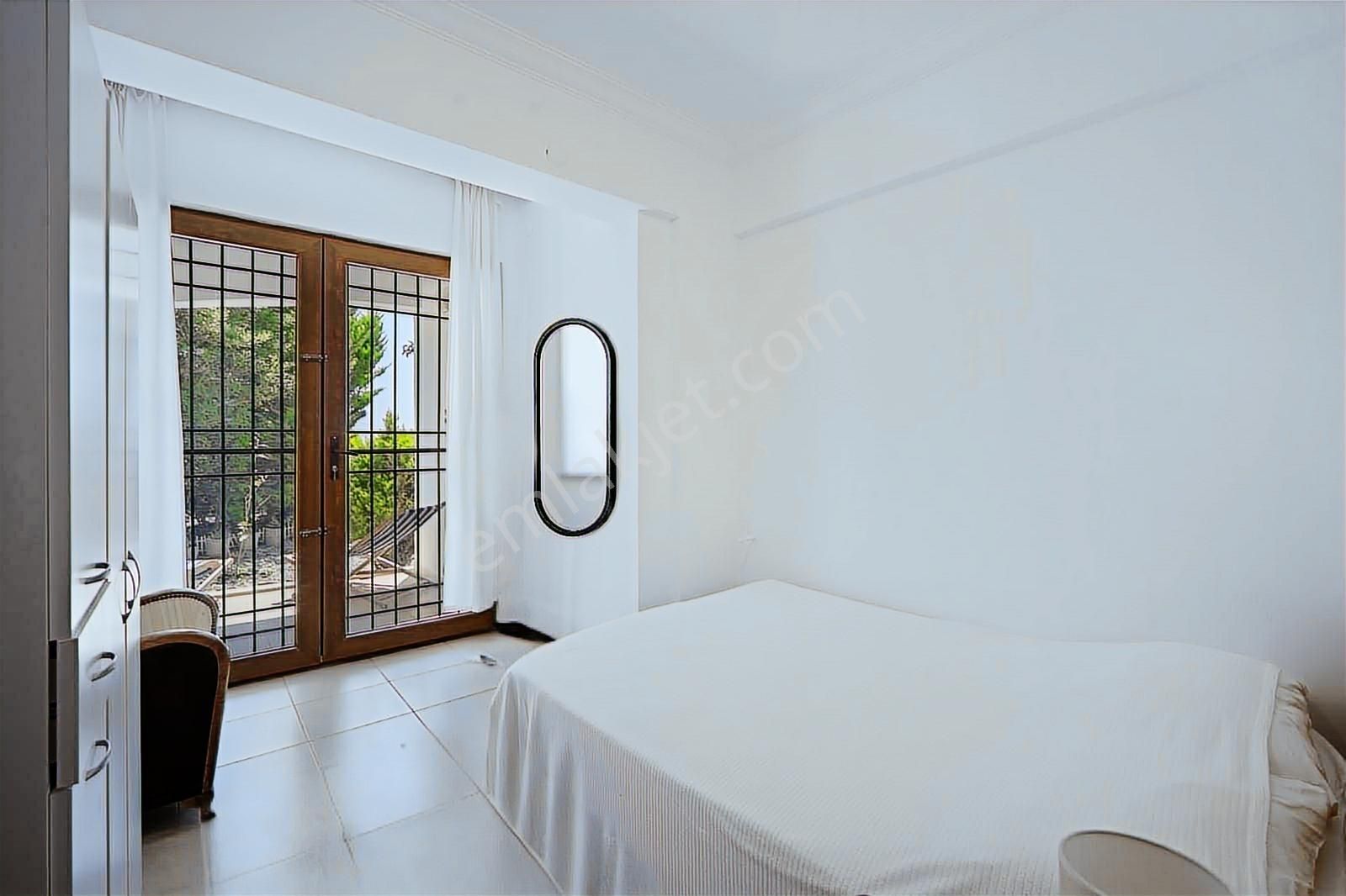 Datça Merkezde Eşyalı Geniş Bahçeli 2+1 Daire - Görsel 6