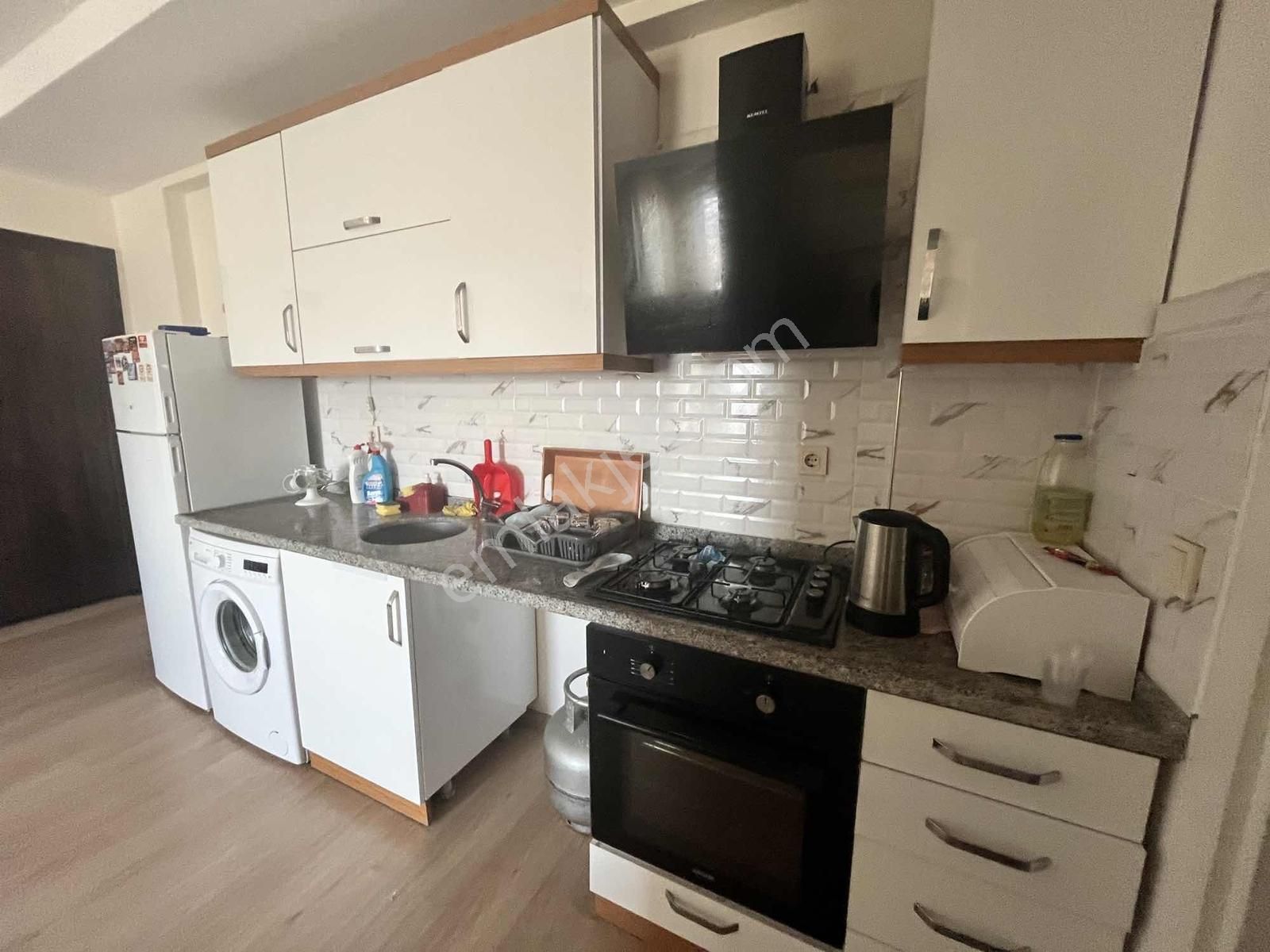 Kule Park'dan Atü Karşısı Cadde Üzeri Geniş Ful Eşyalı 1+1 Daire