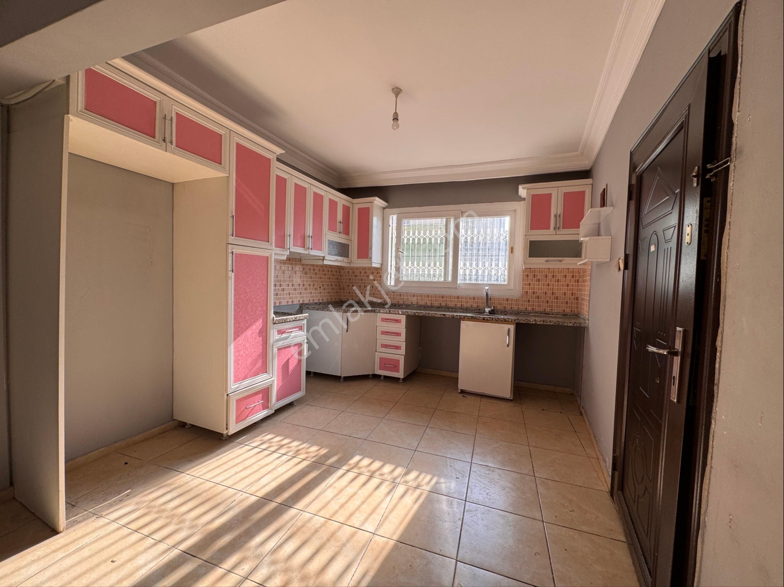 Namık Kemal Mah-giriş Kat-3+1 Kiralık Müstakil Ev - Görsel 2