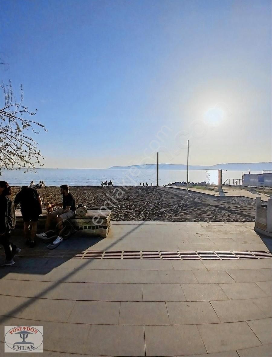 Yeni Kordon 100.yıl Cadde Üzeri Denize 100 Mt İskanlı 2+1 Daire - Görsel 12