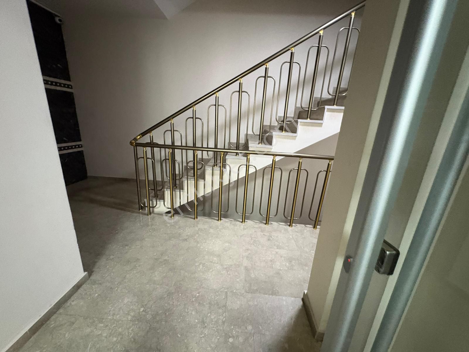 Göraldan 2+1 Dkmen Vadi Manzaralı 3. Kat Konumunda Lüks Yapılı - Görsel 30