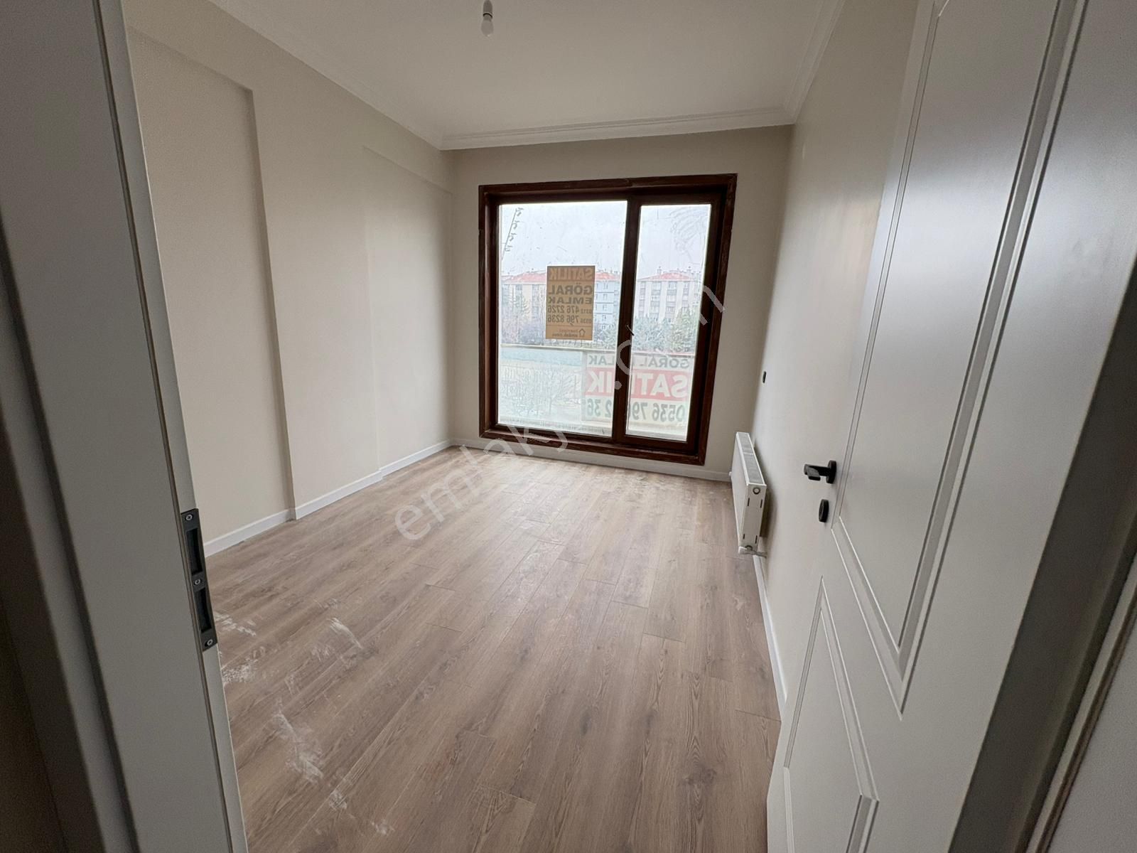 Göraldan 2+1 Dkmen Vadi Manzaralı 3. Kat Konumunda Lüks Yapılı - Görsel 6