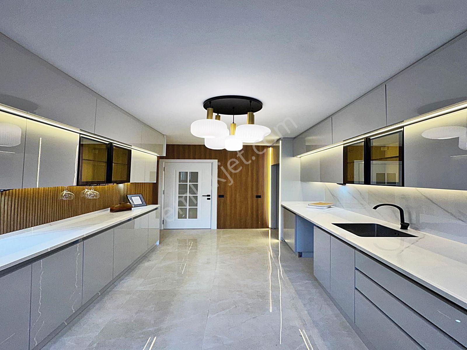 West İstanbul'a Yürüme Mesafesinde Site İçerisinde 3+1 Deniz Manzaralı Satılık Arakat Daire! - Görsel 12