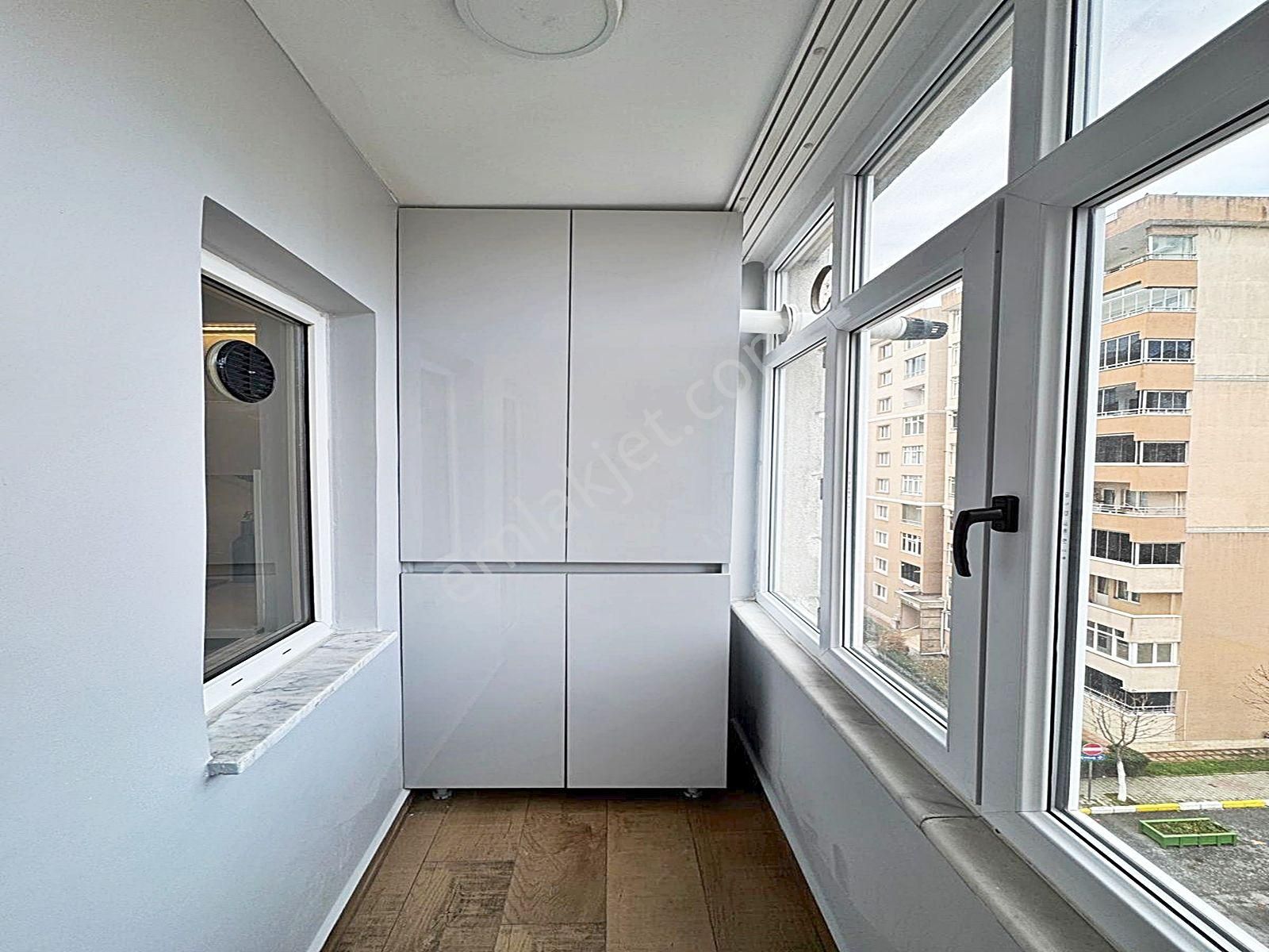 West İstanbul'a Yürüme Mesafesinde Site İçerisinde 3+1 Deniz Manzaralı Satılık Arakat Daire! - Görsel 8