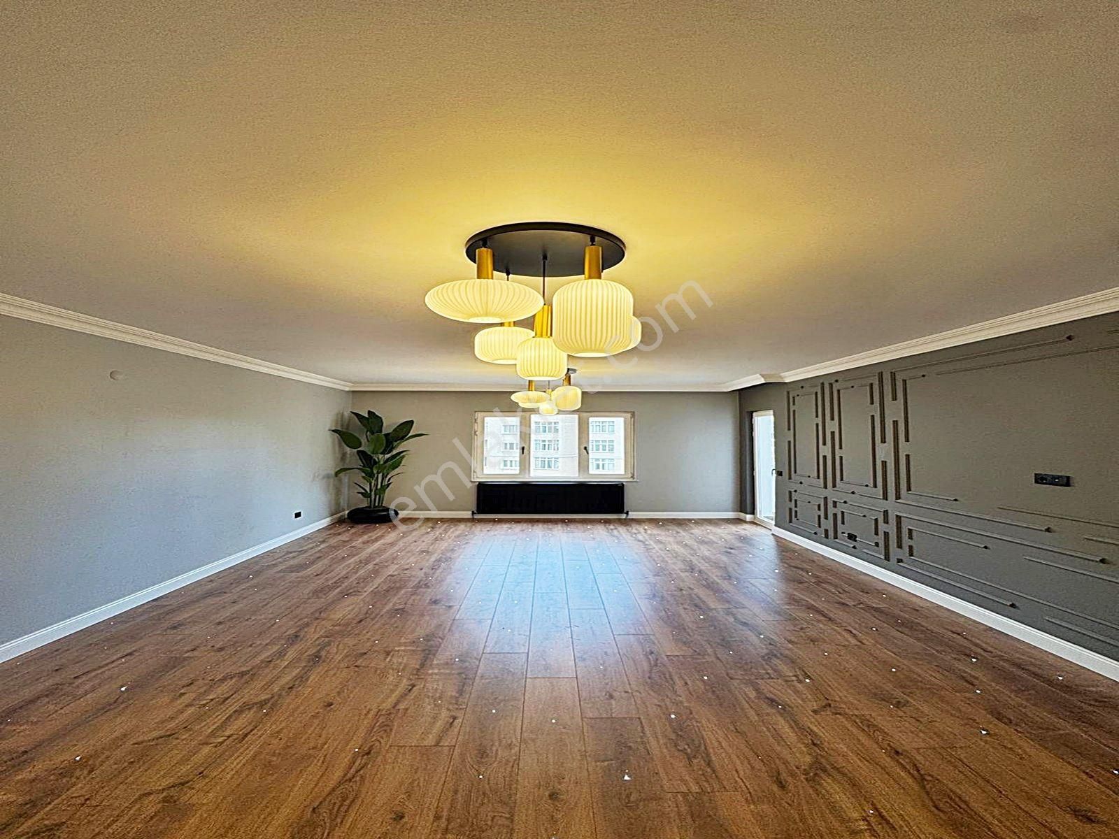 West İstanbul'a Yürüme Mesafesinde Site İçerisinde 3+1 Deniz Manzaralı Satılık Arakat Daire! - Görsel 11