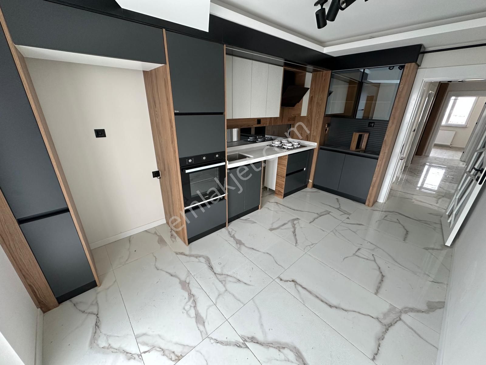 Sincan Yenikentte Satılık 3+1 Sıfır Daire Katta - Görsel 2