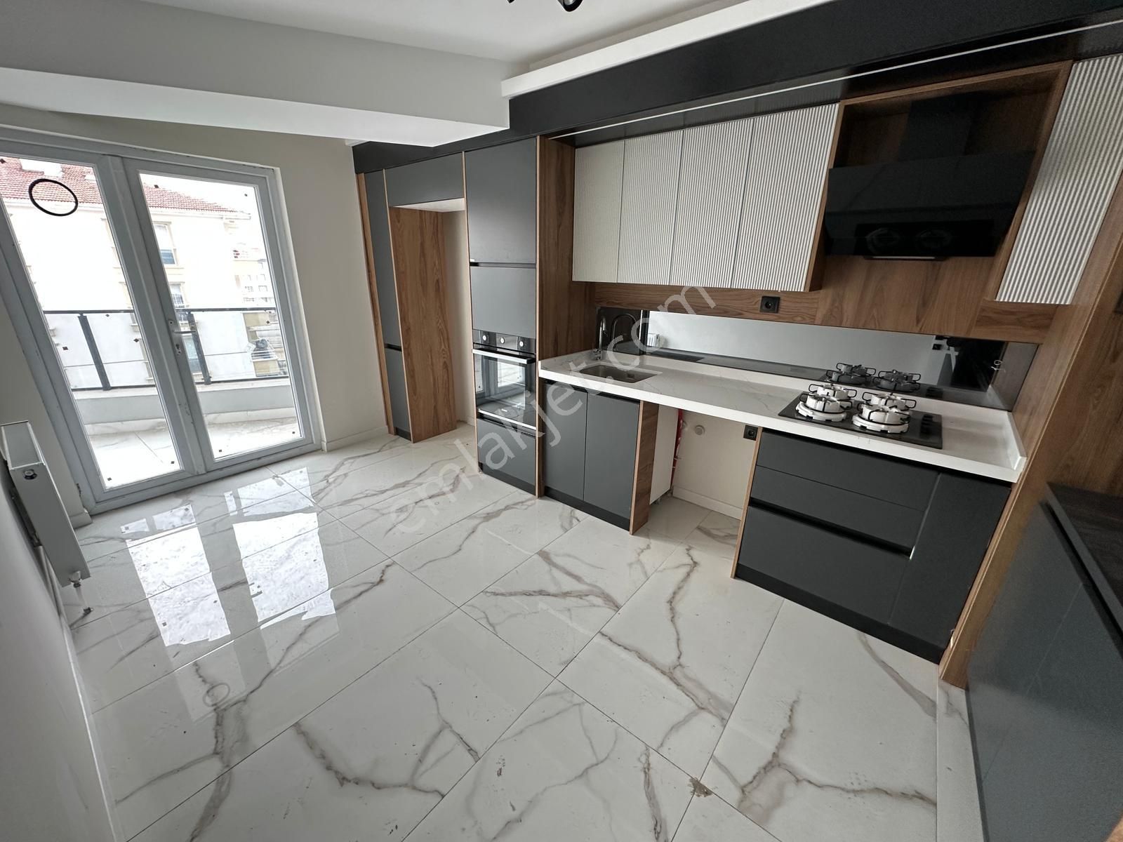 Sincan Yenikentte Satılık 3+1 Sıfır Daire Katta - Görsel 7