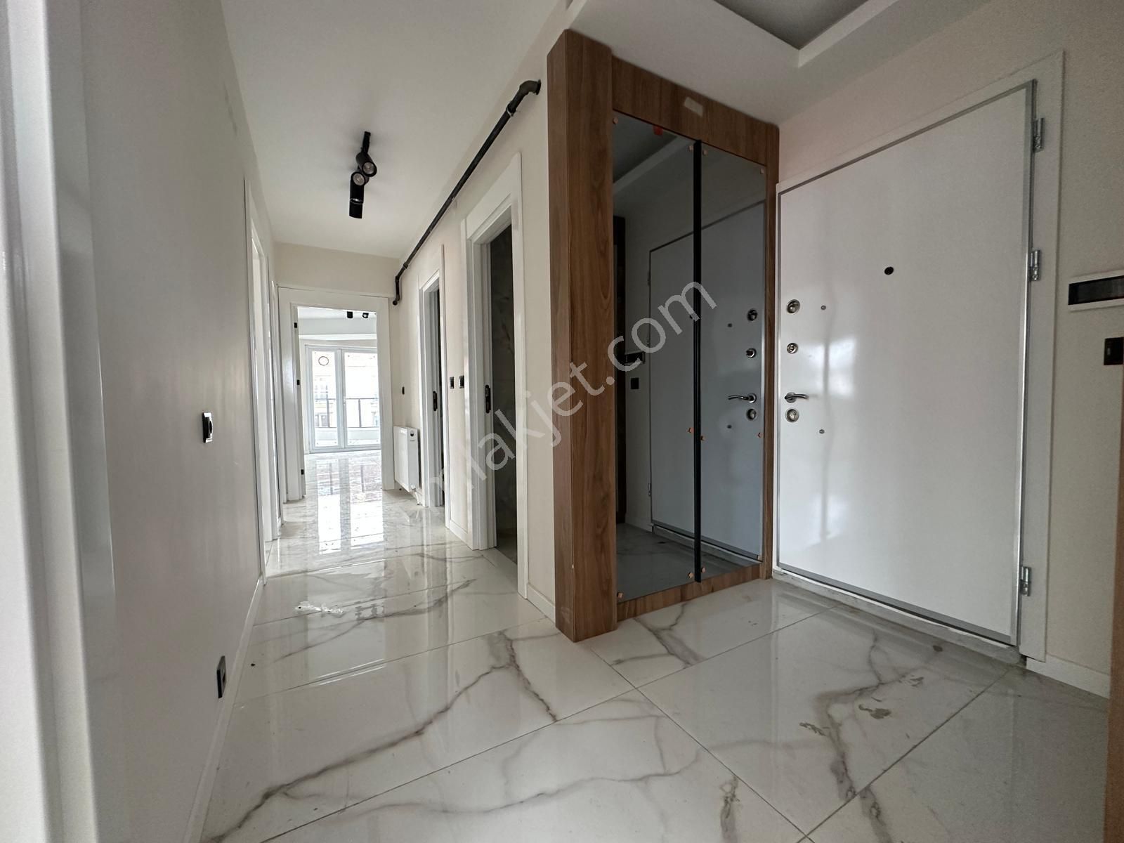 Sincan Yenikentte Satılık 3+1 Sıfır Daire Katta - Görsel 12