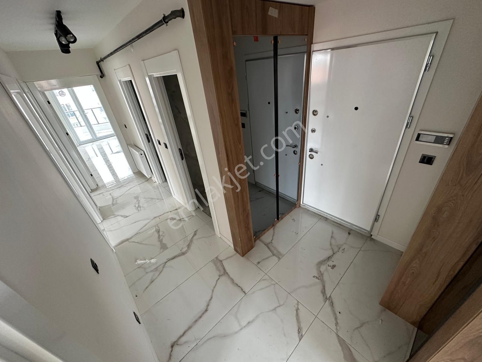 Sincan Yenikentte Satılık 3+1 Sıfır Daire Katta - Görsel 14