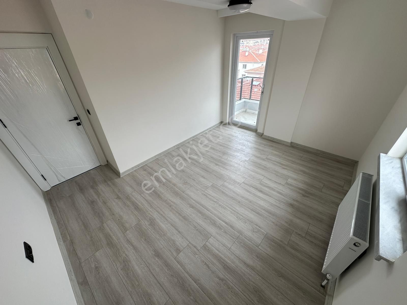 Sincan Yenikentte Satılık 3+1 Sıfır Daire Katta - Görsel 24