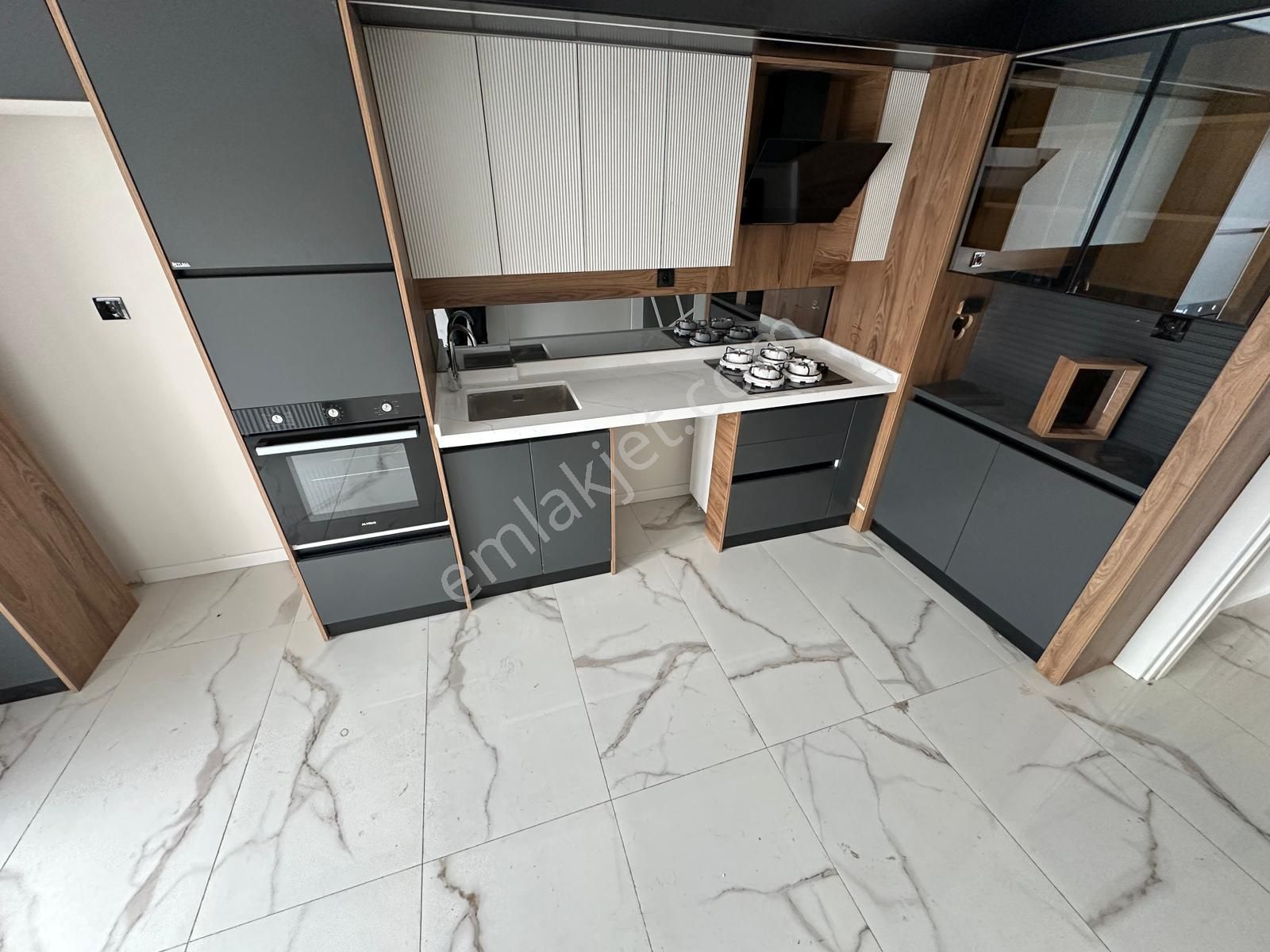 Sincan Yenikentte Satılık 3+1 Sıfır Daire Katta - Görsel 5