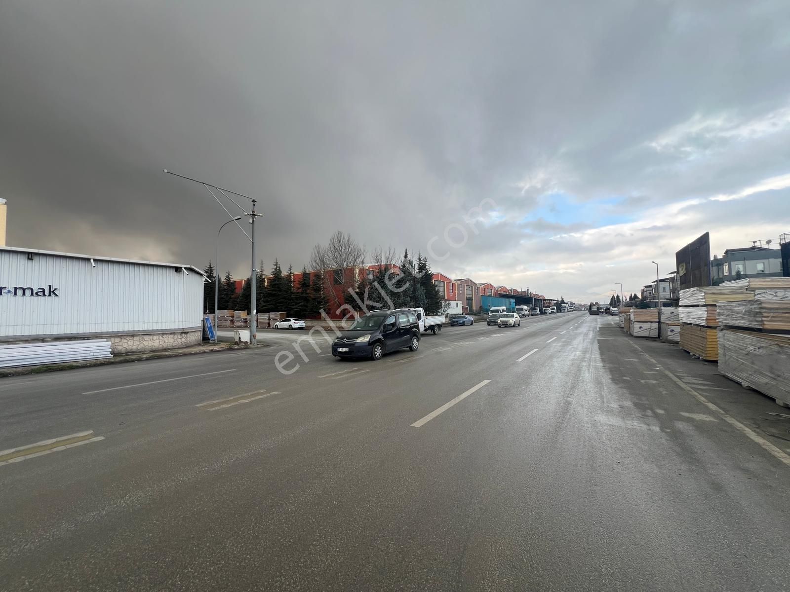 Büsan Sanayide Köşede 3000 M2 Arsa İçinde 1500 Kapalı Satılık Fabrika - Görsel 6