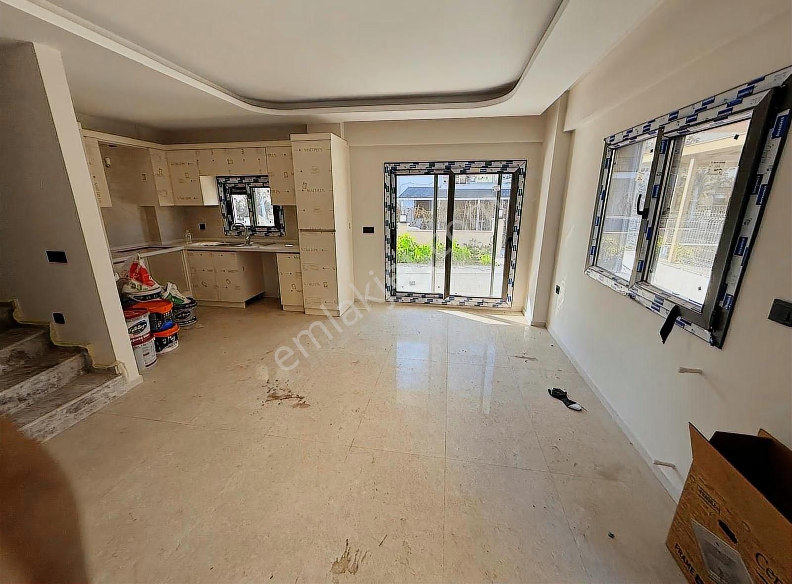 Canyurt Gayrimenkulden Yeni Foça Gencerlide Satılık Villa - Görsel 5