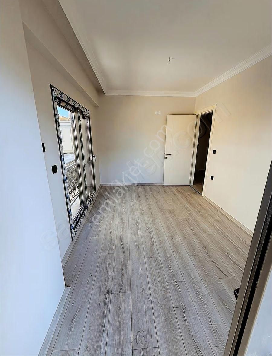 Canyurt Gayrimenkulden Yeni Foça Gencerlide Satılık Villa - Görsel 10