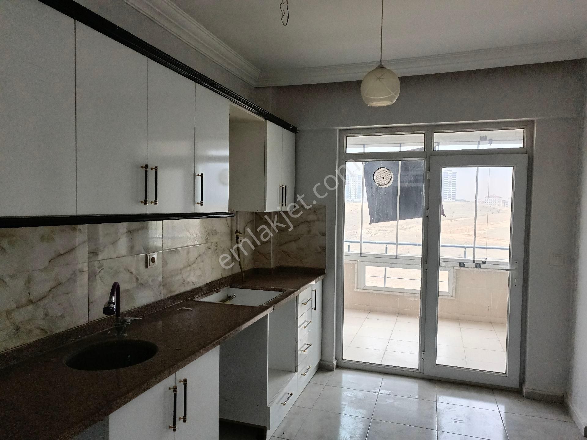 Beymahall Gyo Beykentte 2+1 Cam Balkonlu Daire