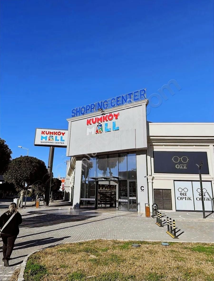 Öz Yıldız Emlaktan Turizmin Cennetti Kumköyde Ayakkabı Mağazamız