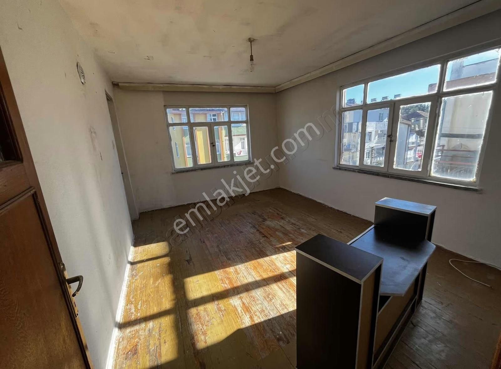 Öz Yıldız Emlaktan Kiralık 2+1 Daire Şelale Mahallesi - Görsel 3