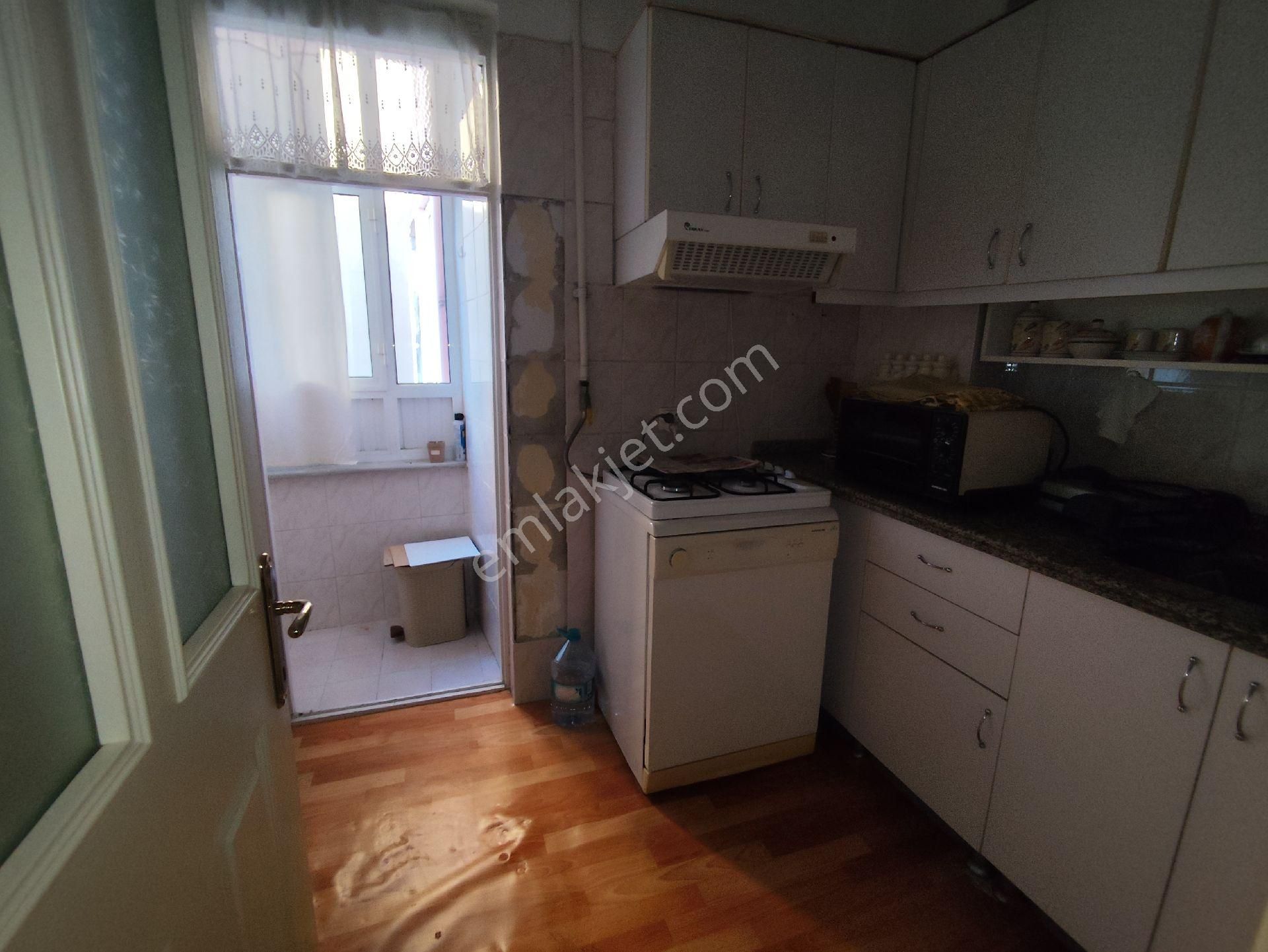 Kocamustafapaşada Satılık 2+1 Çift Cephe Satılık Daire - Görsel 10