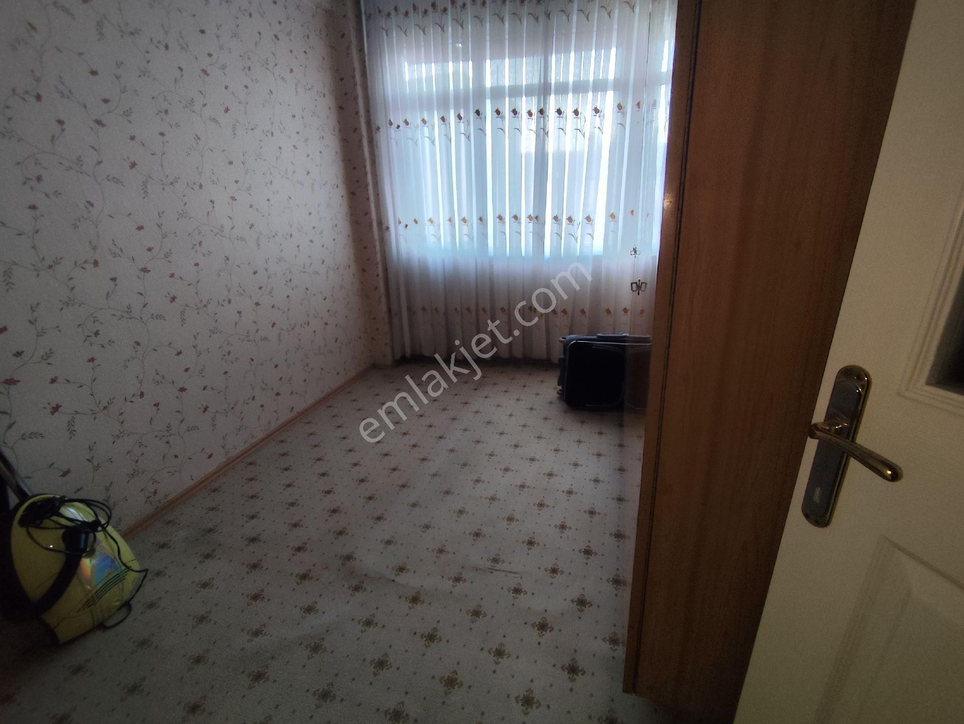 Kocamustafapaşada Satılık 2+1 Çift Cephe Satılık Daire - Görsel 5