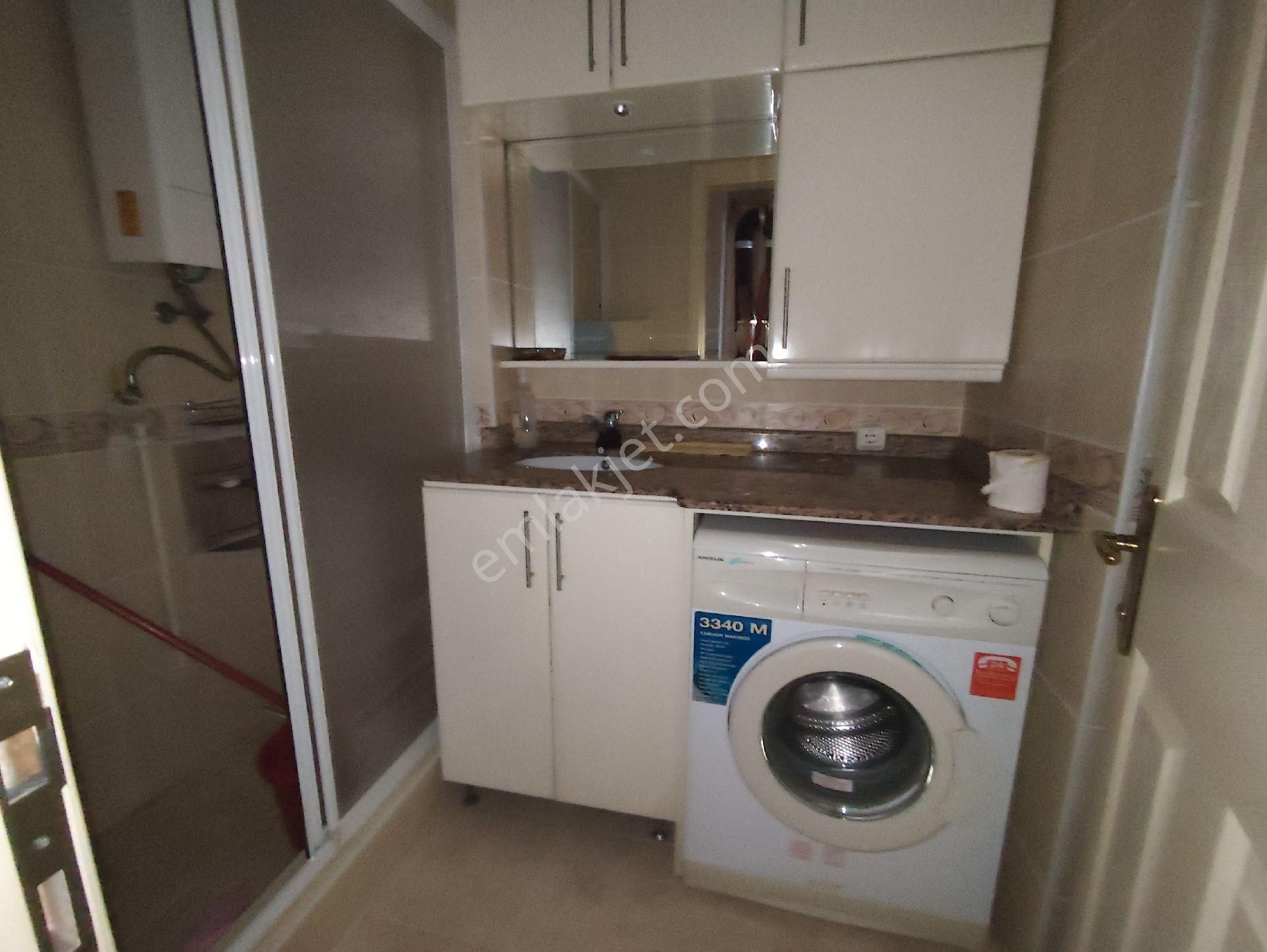 Kocamustafapaşada Satılık 2+1 Çift Cephe Satılık Daire - Görsel 14