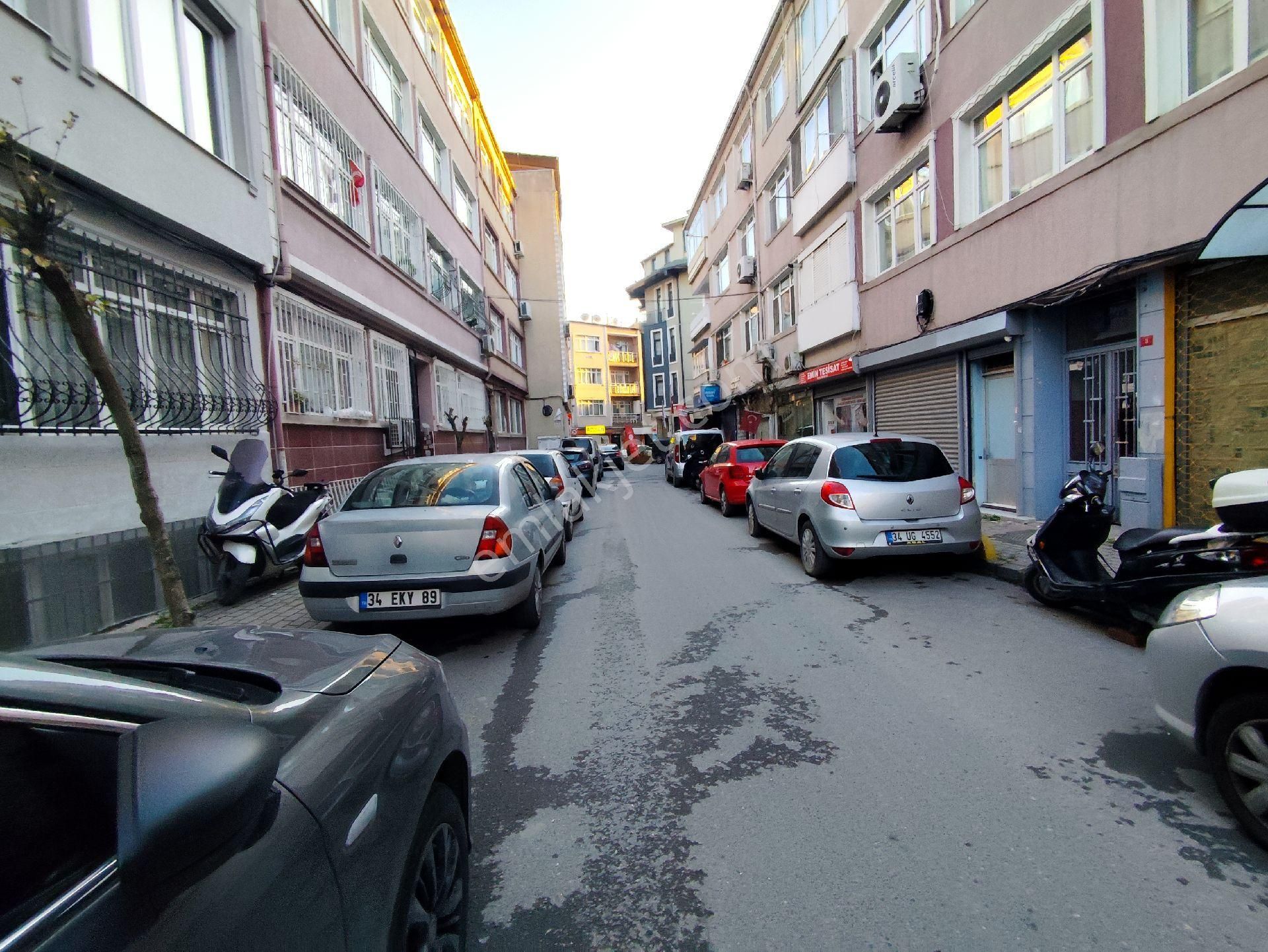 Kocamustafapaşada Satılık 2+1 Çift Cephe Satılık Daire - Görsel 20