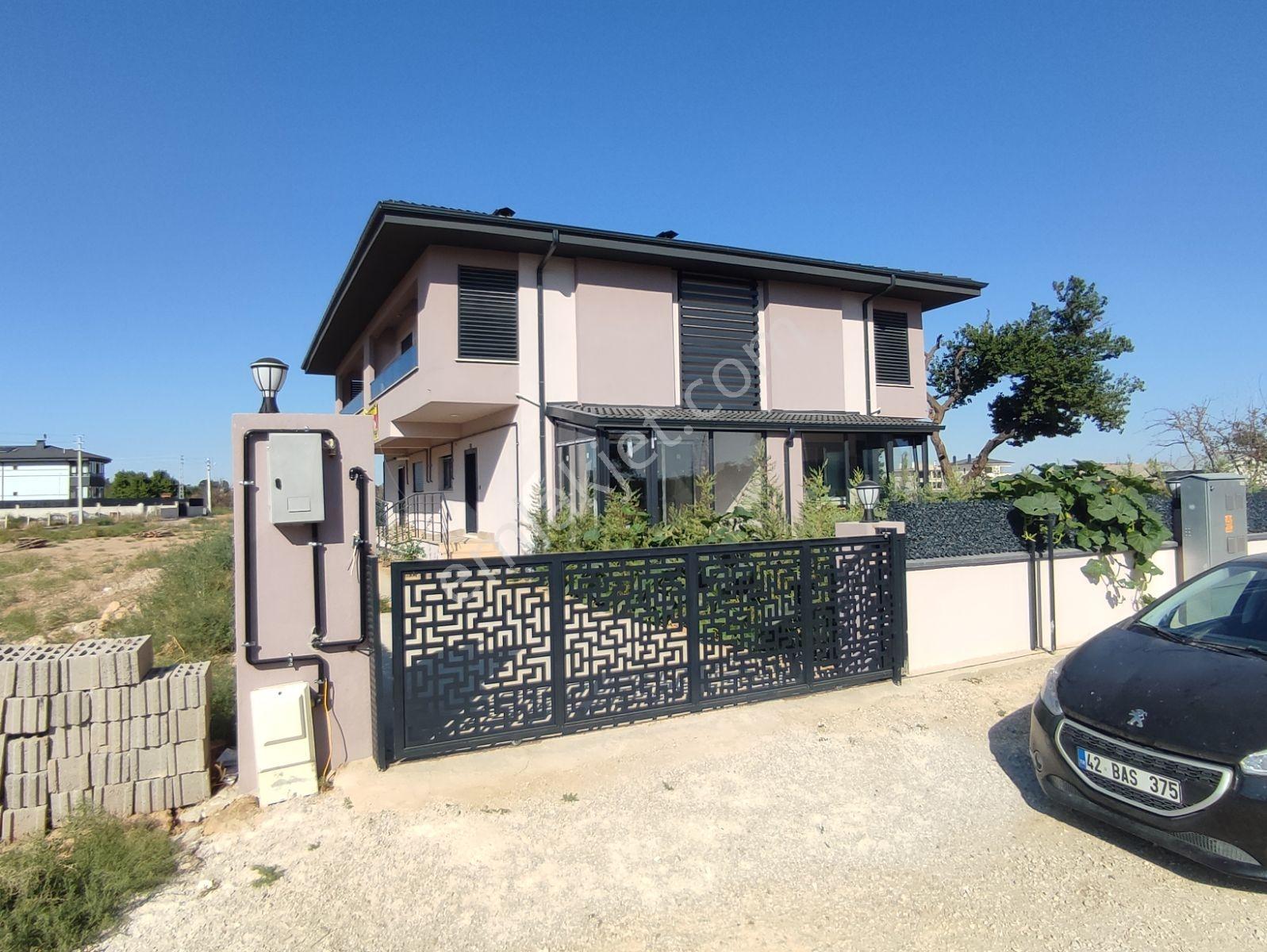 Karaaslanda Lüks 3+1 Butik Villa Site İçi Bahçeli - Görsel 27
