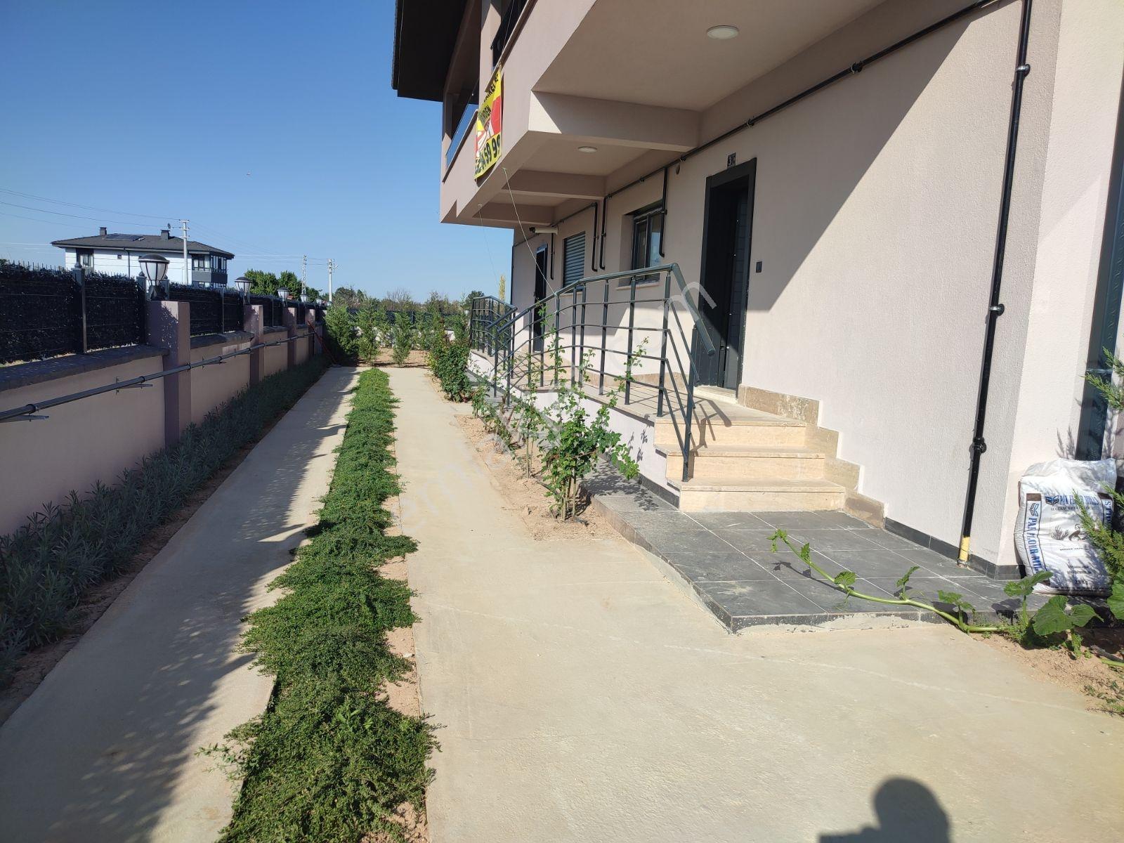 Karaaslanda Lüks 3+1 Butik Villa Site İçi Bahçeli - Görsel 28