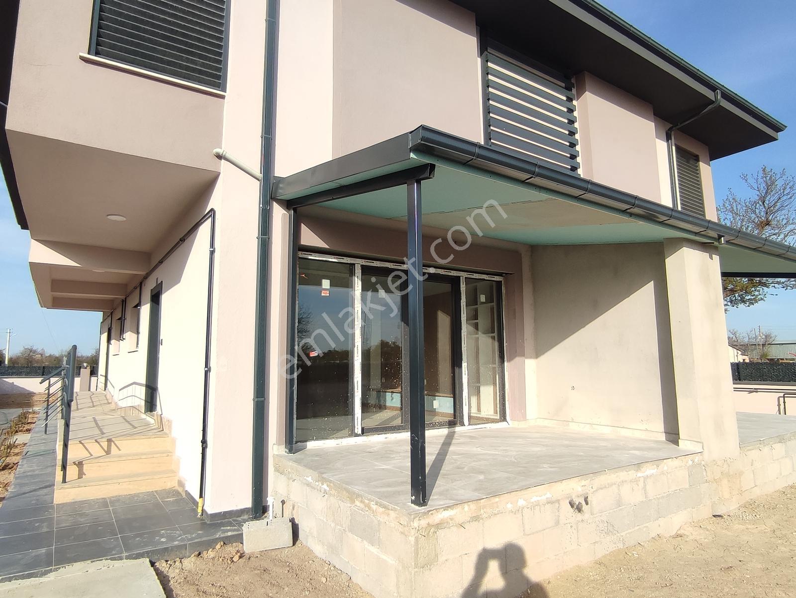 Karaaslanda Lüks 3+1 Butik Villa Site İçi Bahçeli - Görsel 14