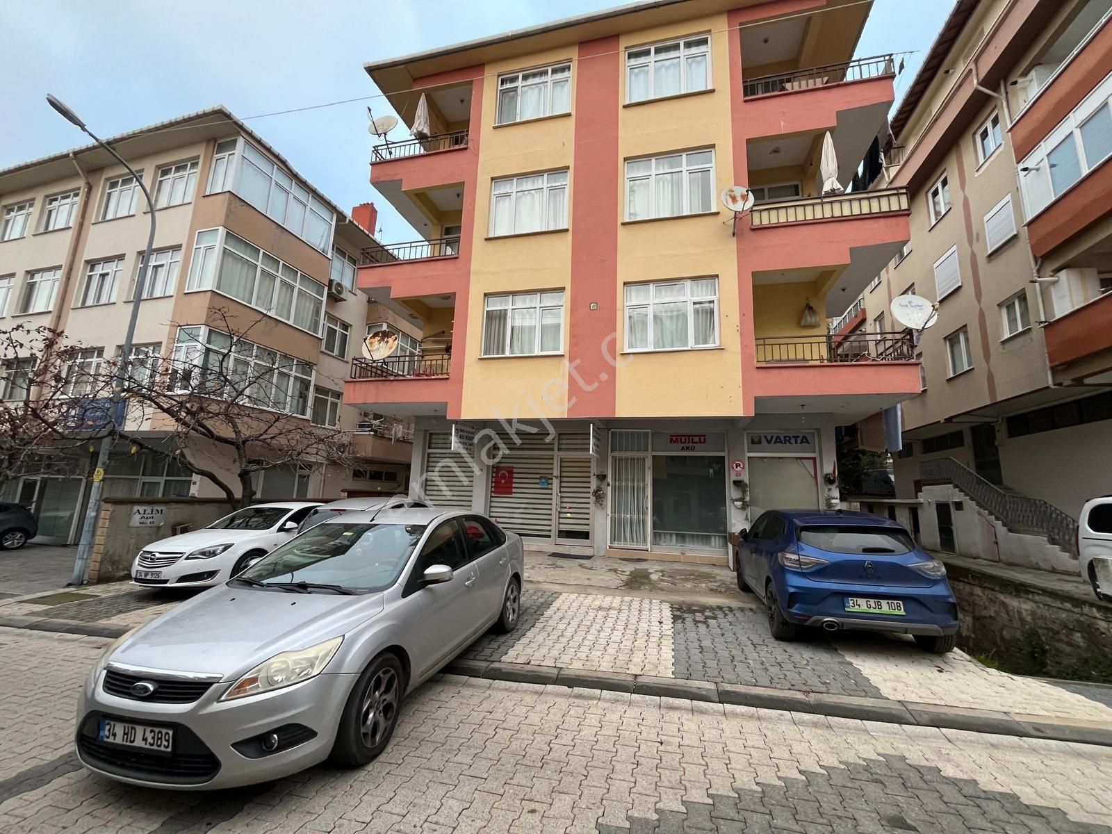 Altayçeşme'de Bağdat Cad 100 Metre 45m2 Kullanıma Hazır Dükkan