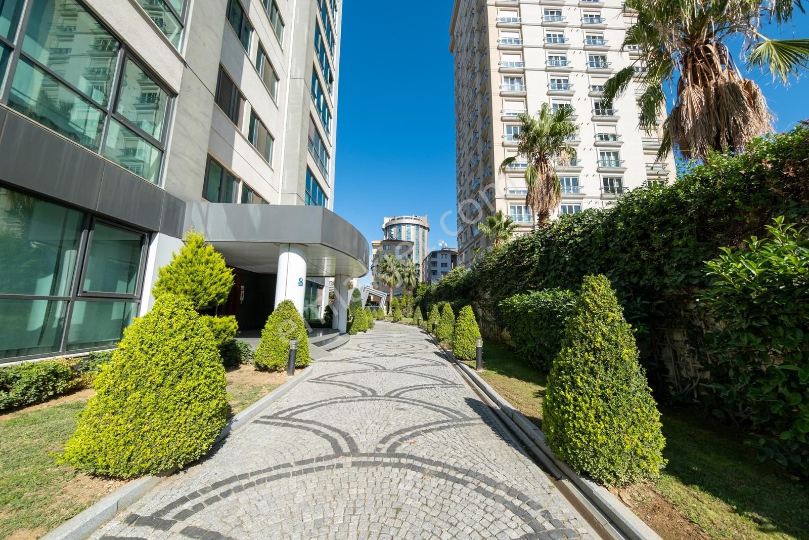 Sahrayıcedit Starlet Sitesi 'nde Ferah Satılık 4+1 - Görsel 16