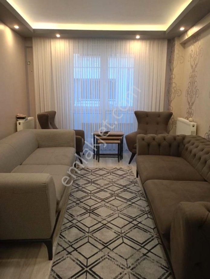 Recep Ümit'ten Esenli Caddesine Çok Yakın Lokasyonda [asansörlü] Arakat 2+1 Satılık Daire